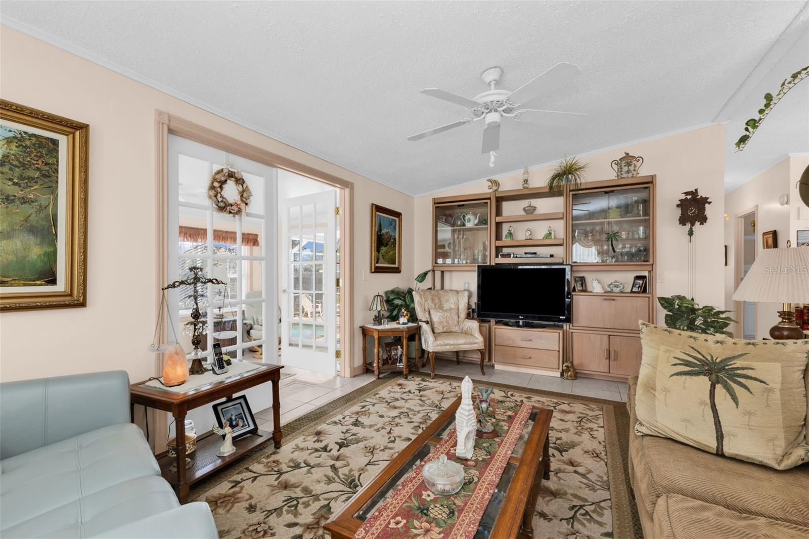 Image 21 of 36 For 29180 Crawford Avenue