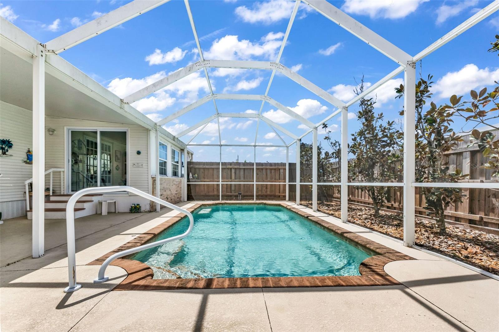 Image 27 of 36 For 29180 Crawford Avenue