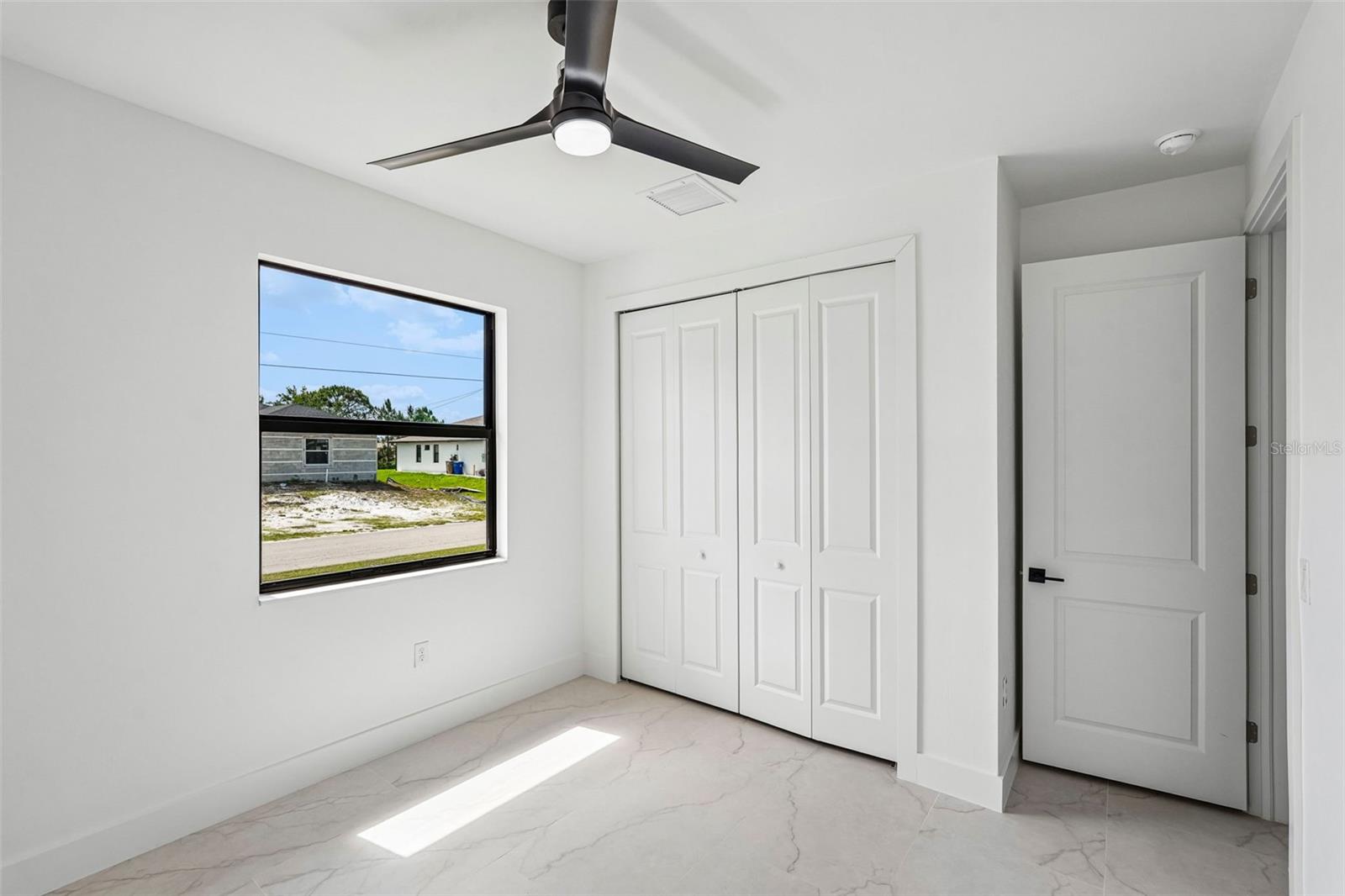 Image 20 of 66 For 2406 Hightower Avenue S
