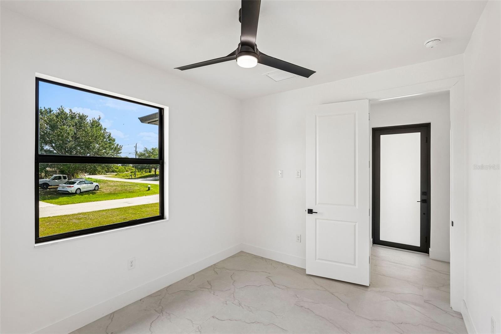 Image 22 of 66 For 2406 Hightower Avenue S