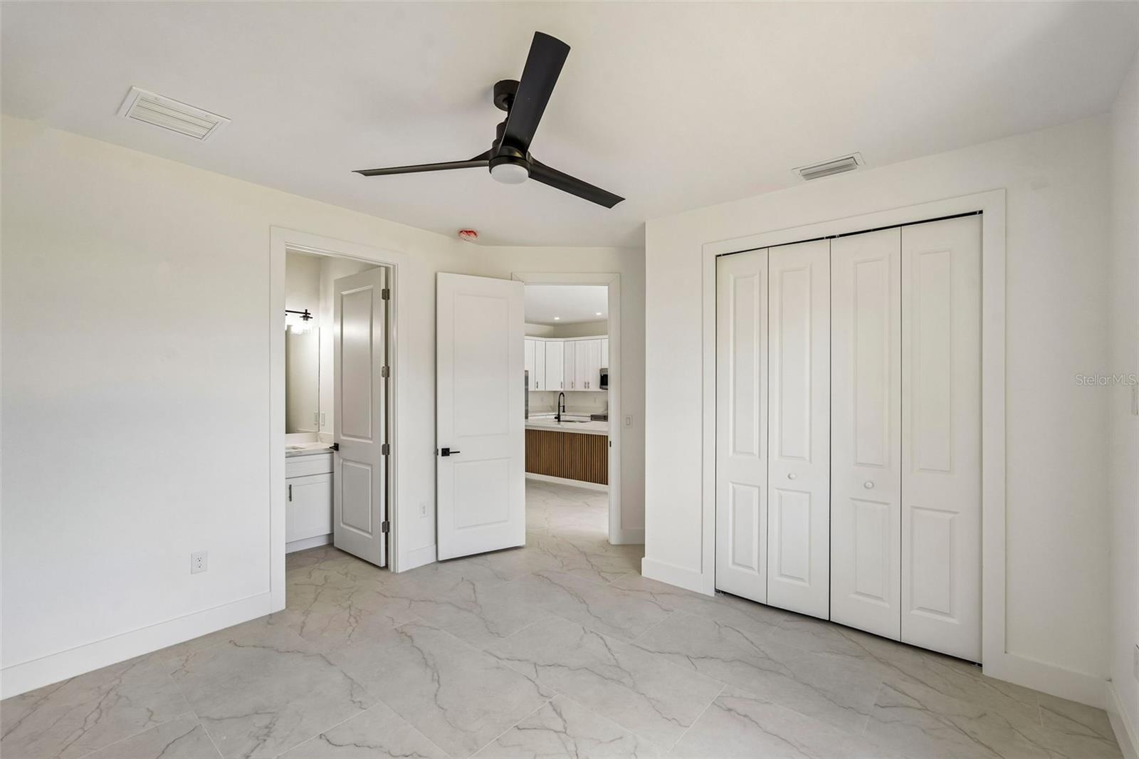 Image 40 of 66 For 2406 Hightower Avenue S