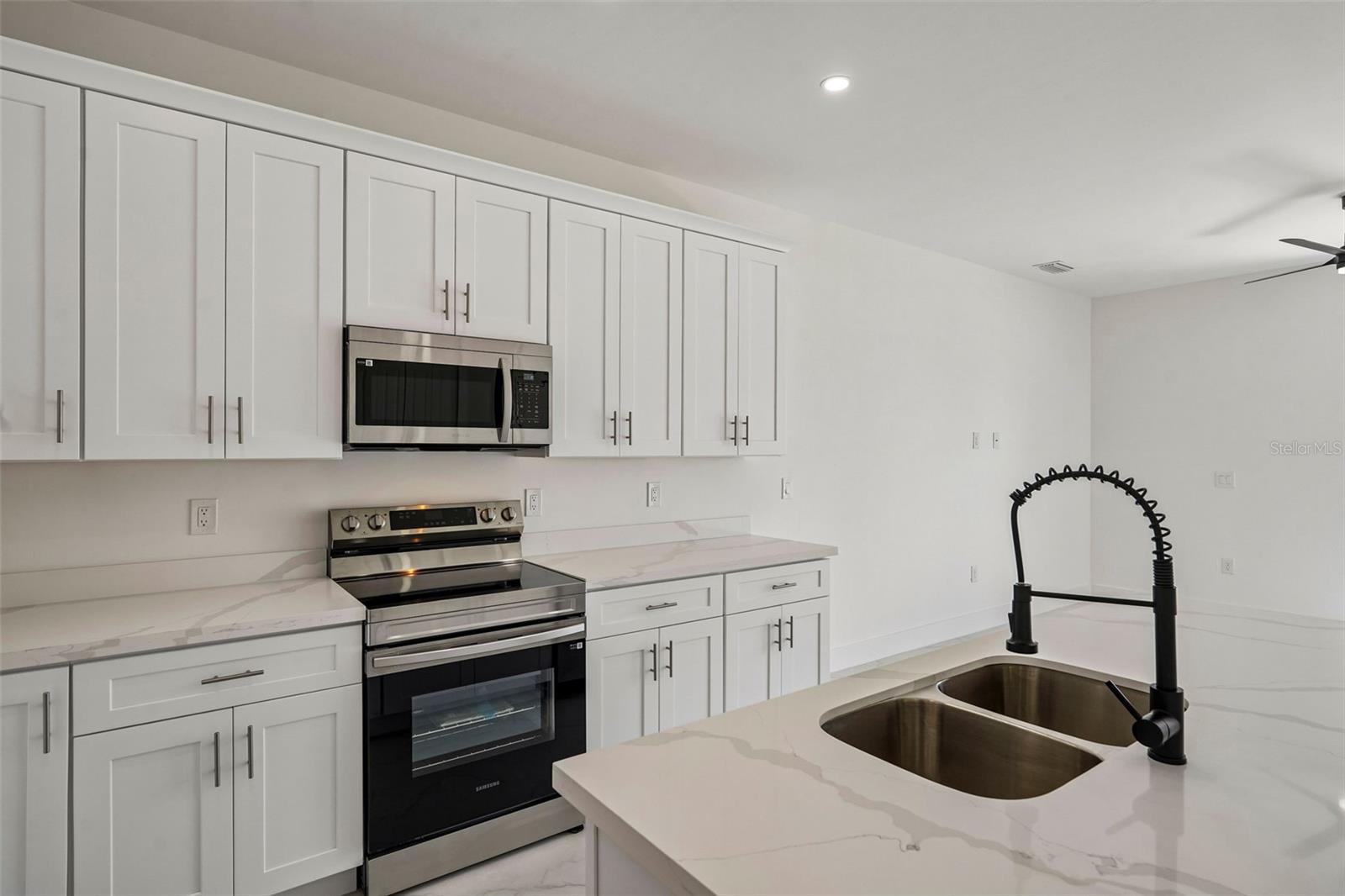 Image 45 of 66 For 2406 Hightower Avenue S