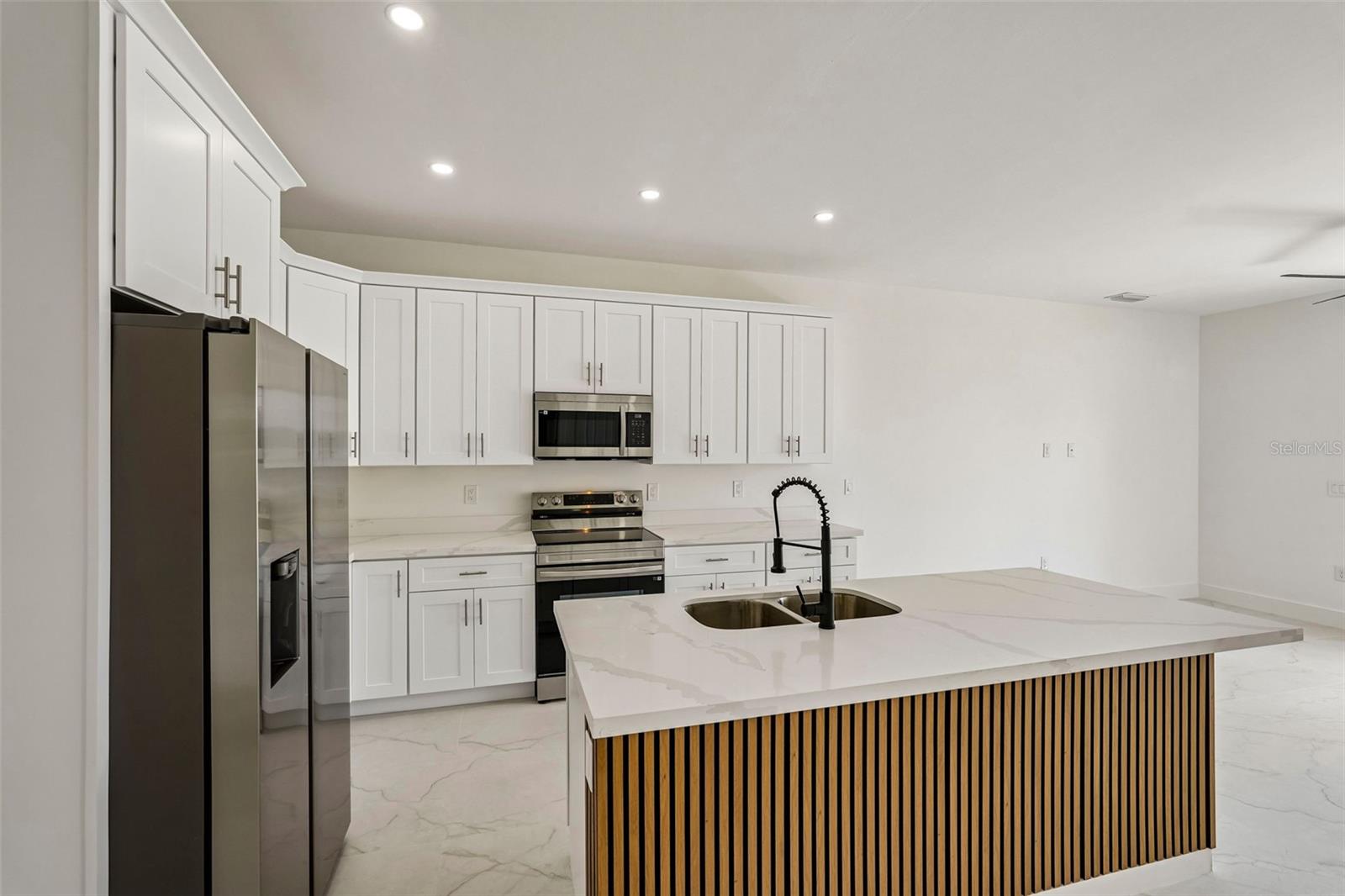 Image 46 of 66 For 2406 Hightower Avenue S