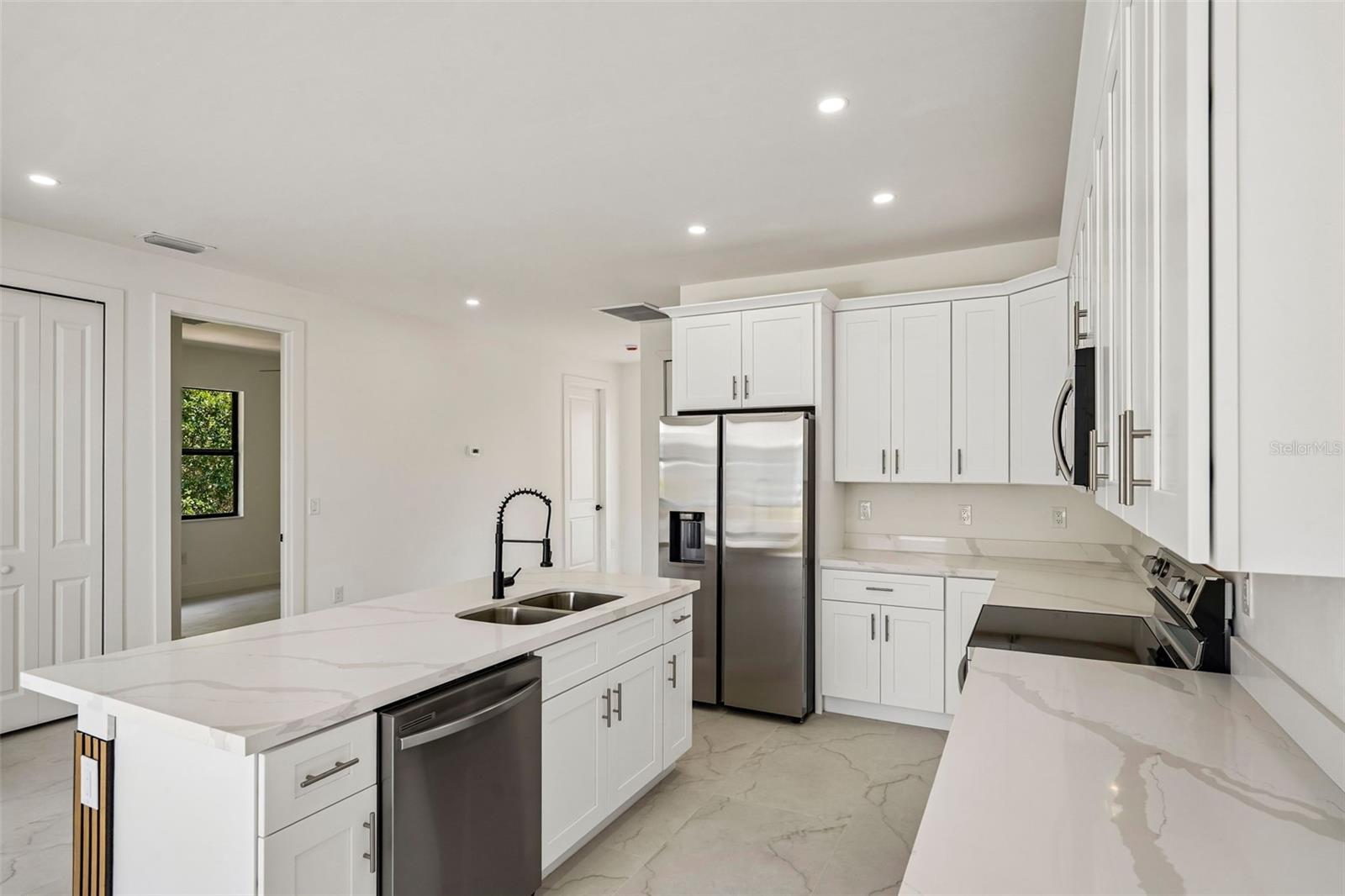 Image 50 of 66 For 2406 Hightower Avenue S