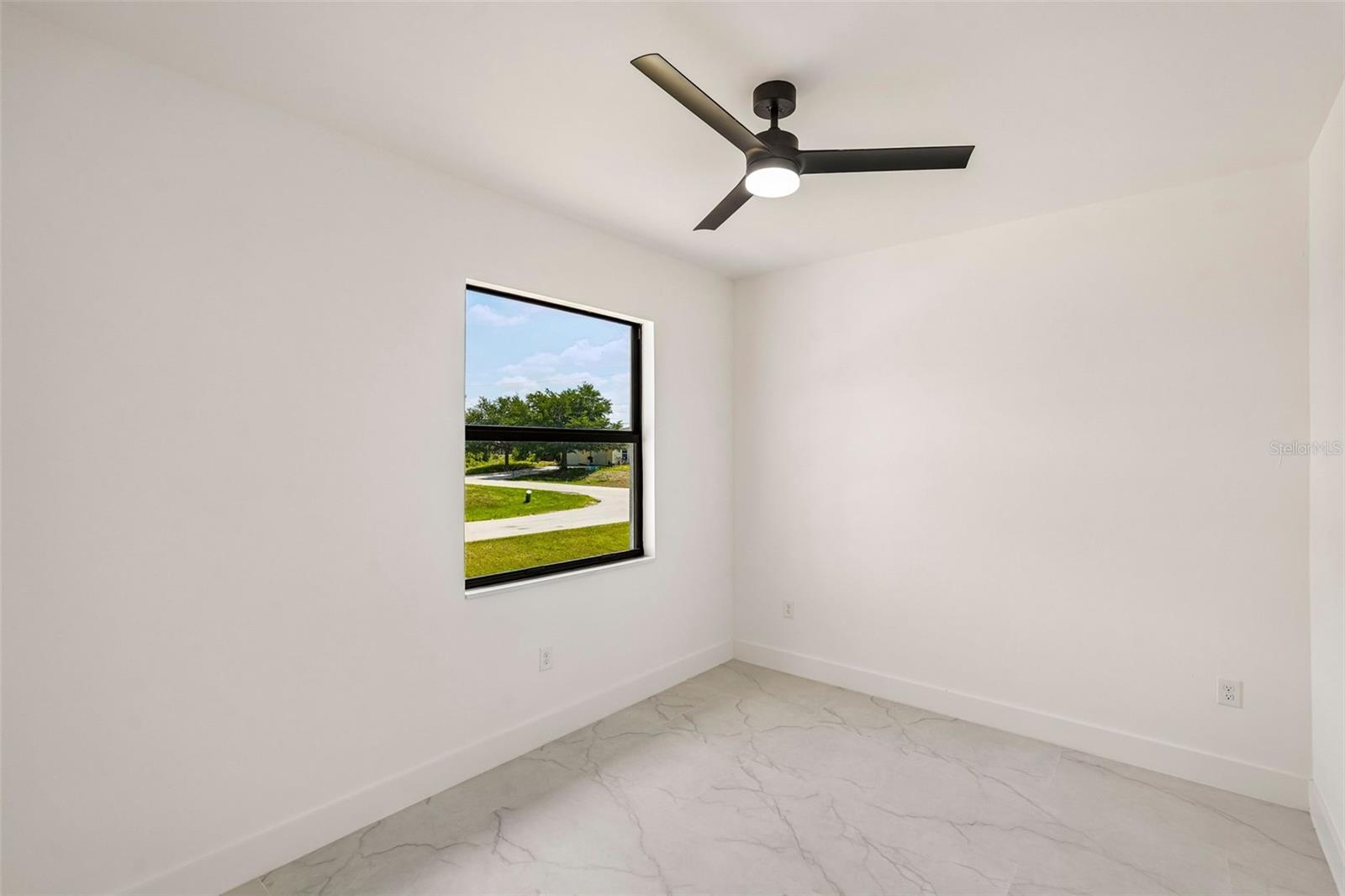 Image 55 of 66 For 2406 Hightower Avenue S