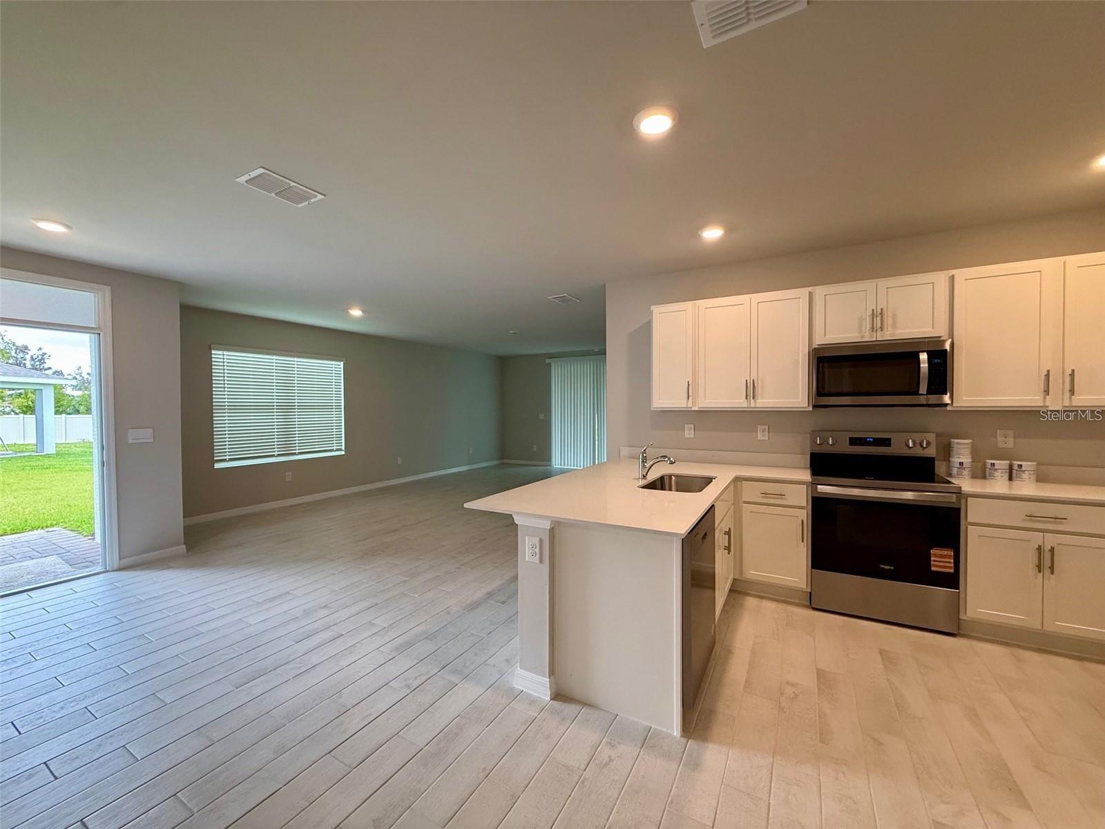 Image 6 of 23 For 9404 Sunbeam Circle