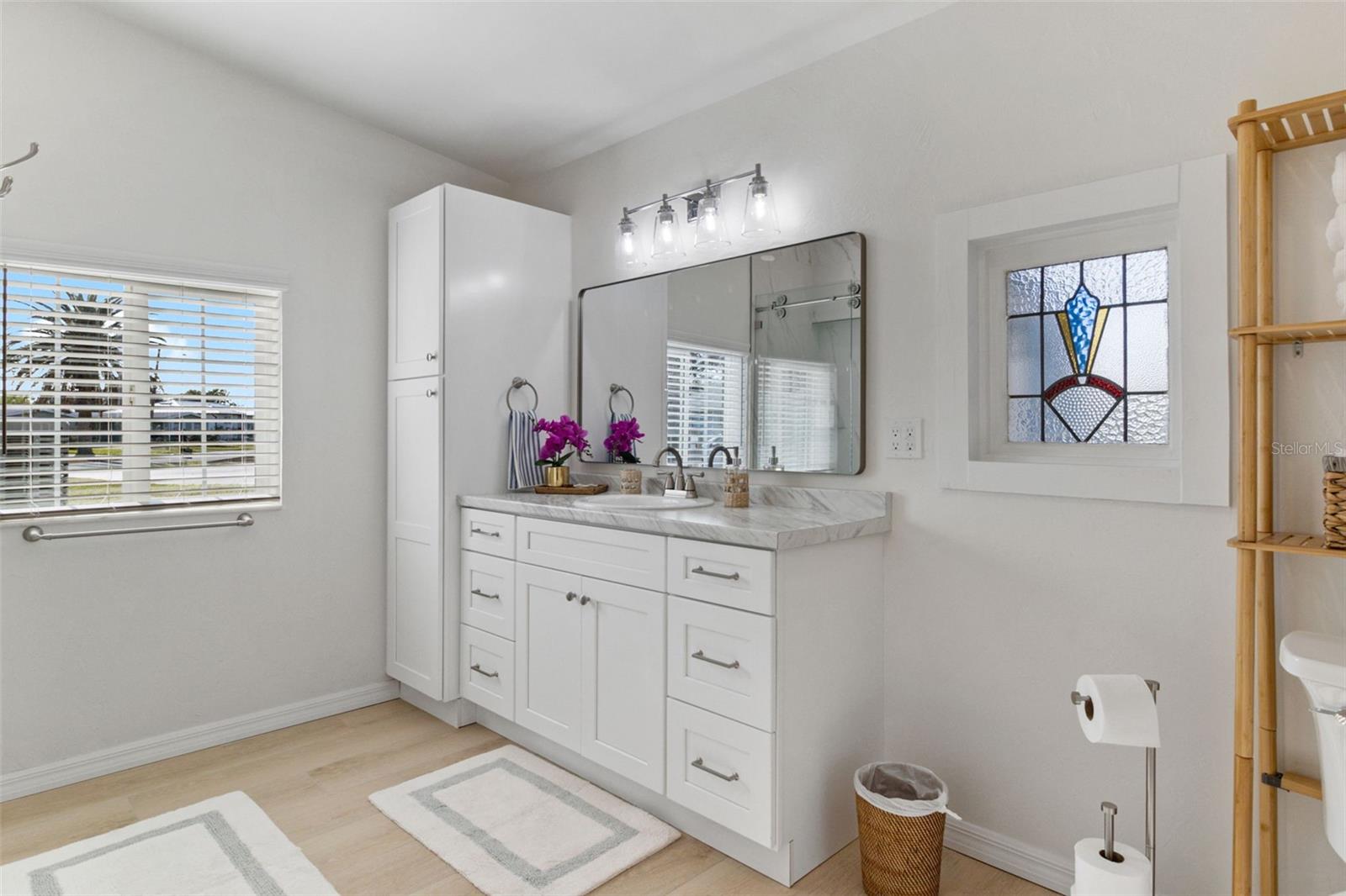 Image 13 of 56 For 2901 Palm Drive