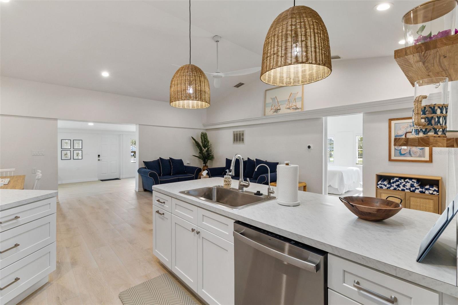 Image 17 of 56 For 2901 Palm Drive