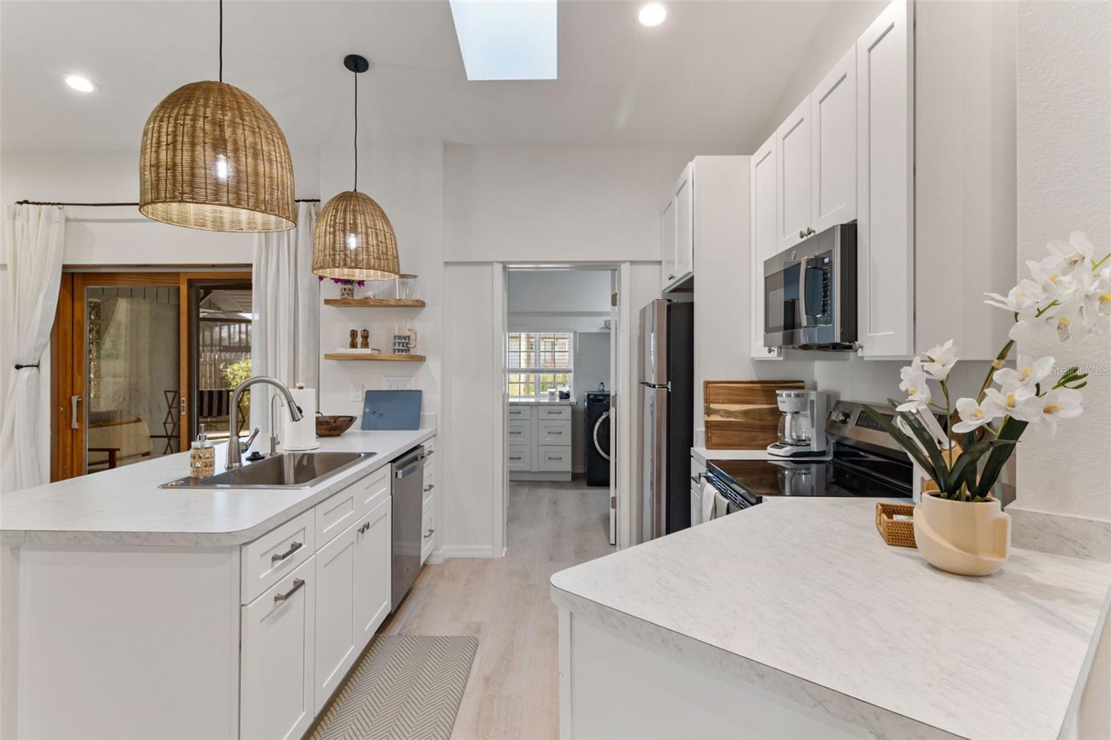 Image 21 of 56 For 2901 Palm Drive