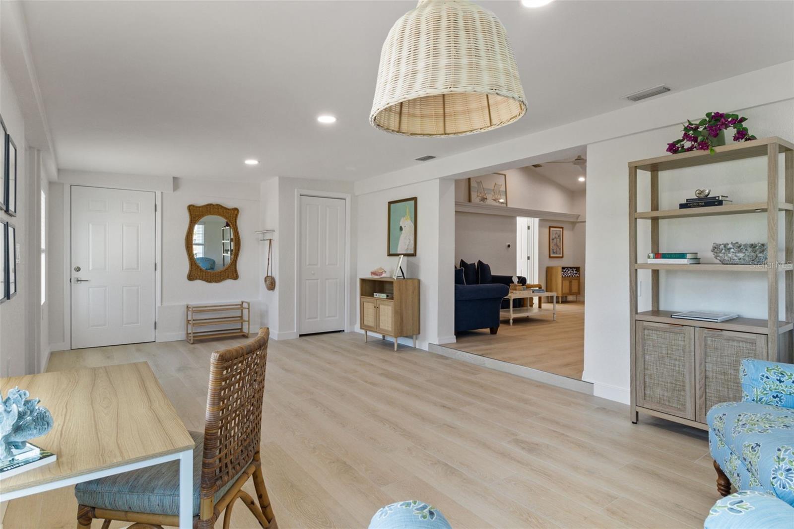 Image 25 of 56 For 2901 Palm Drive