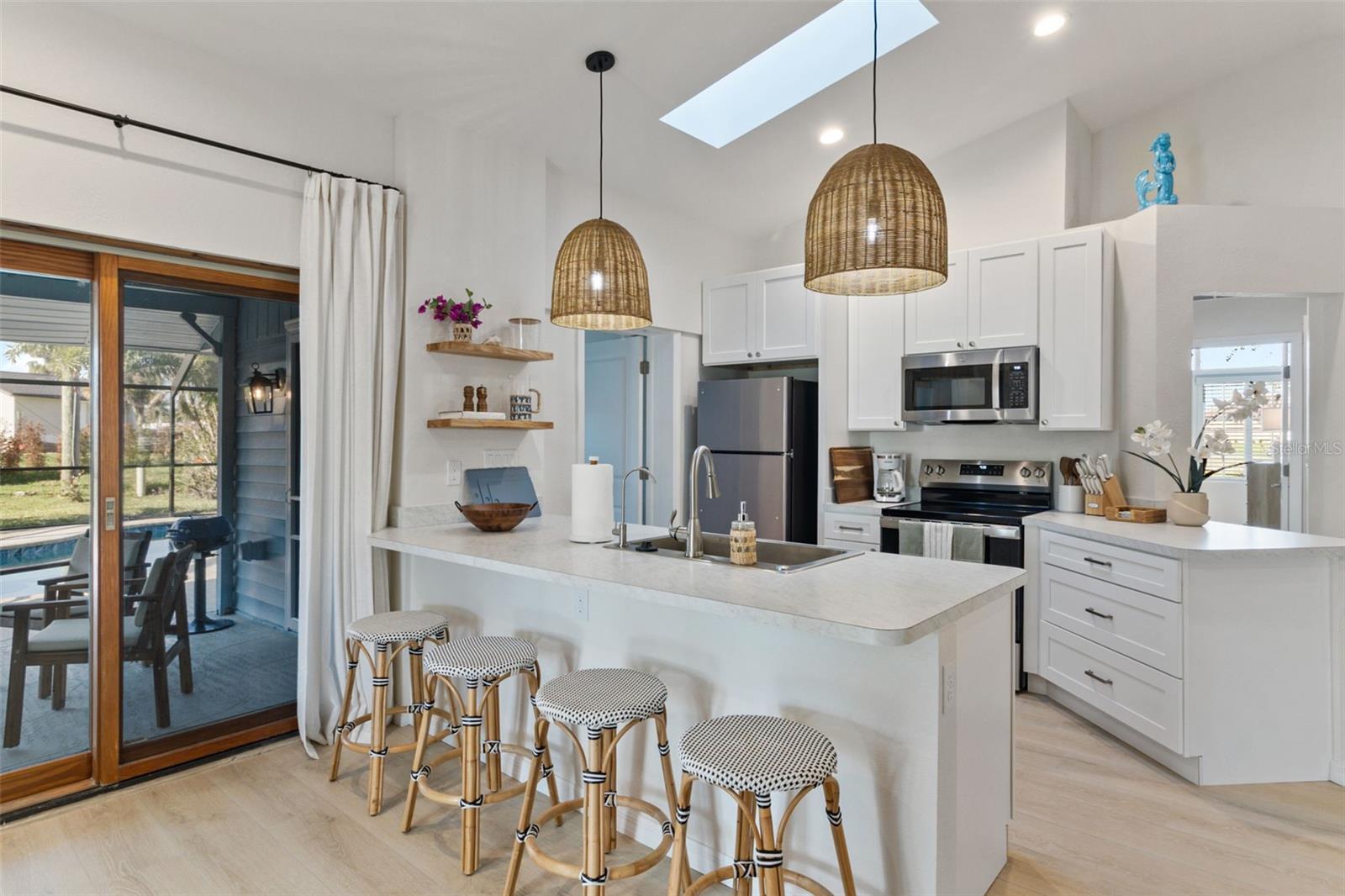 Image 3 of 56 For 2901 Palm Drive