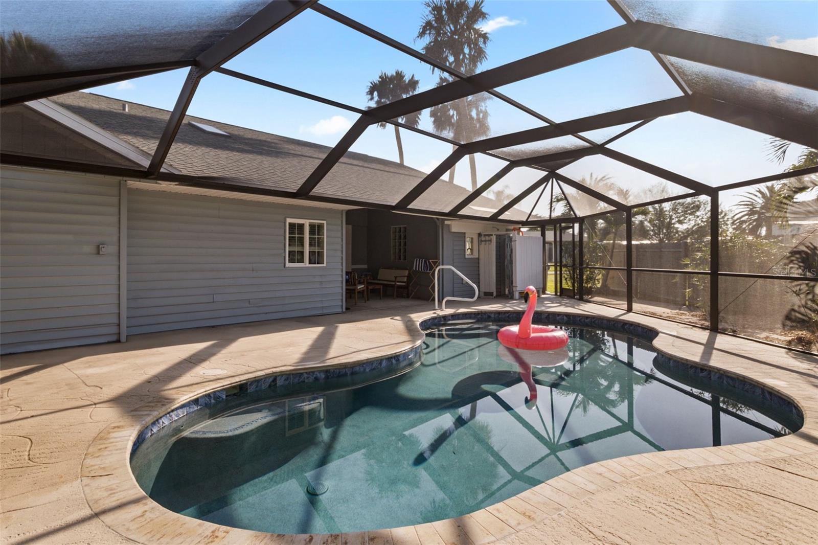 Image 30 of 56 For 2901 Palm Drive