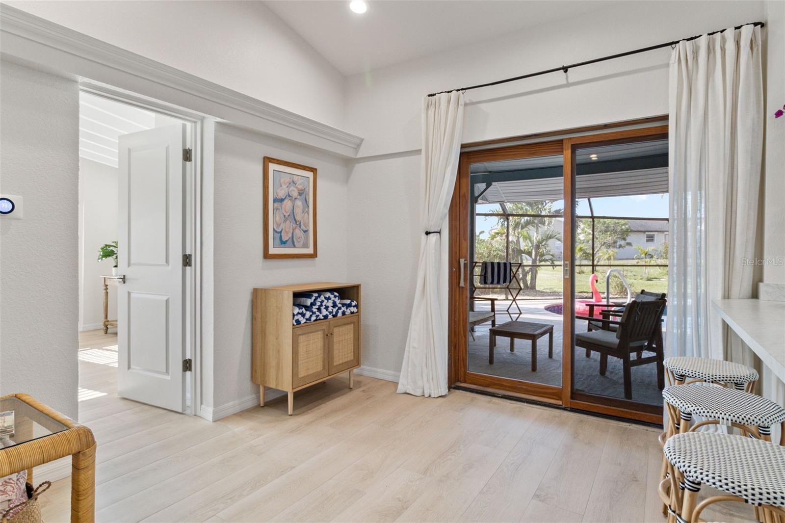 Image 32 of 56 For 2901 Palm Drive