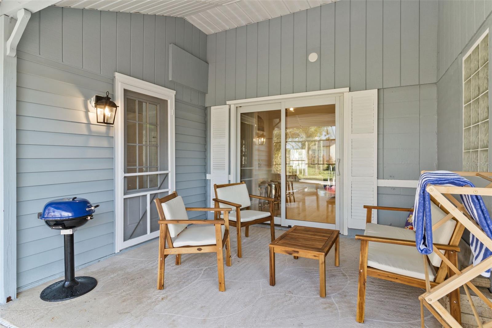 Image 33 of 56 For 2901 Palm Drive