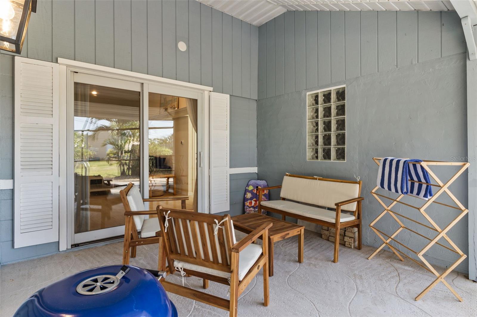 Image 35 of 56 For 2901 Palm Drive