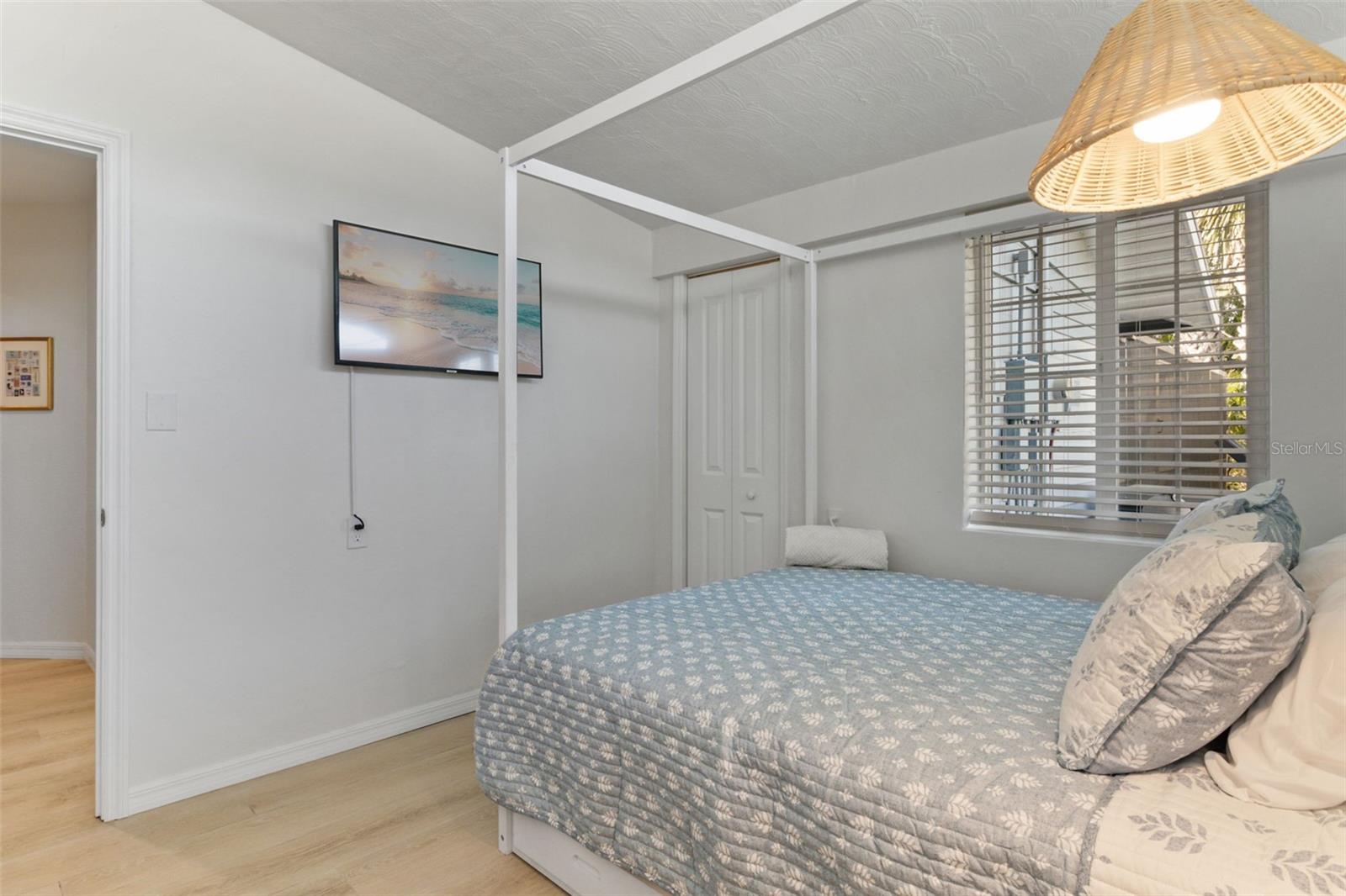 Image 41 of 56 For 2901 Palm Drive