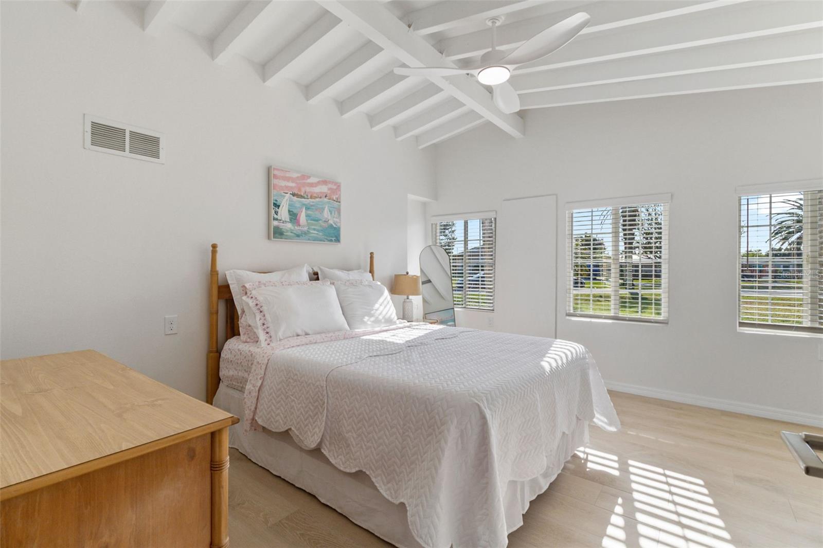 Image 7 of 56 For 2901 Palm Drive