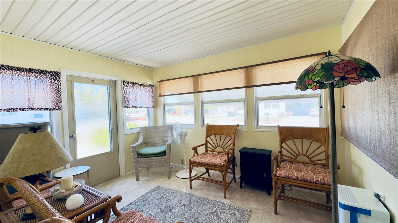 Image 10 of 54 For 553 Fleetwood Street