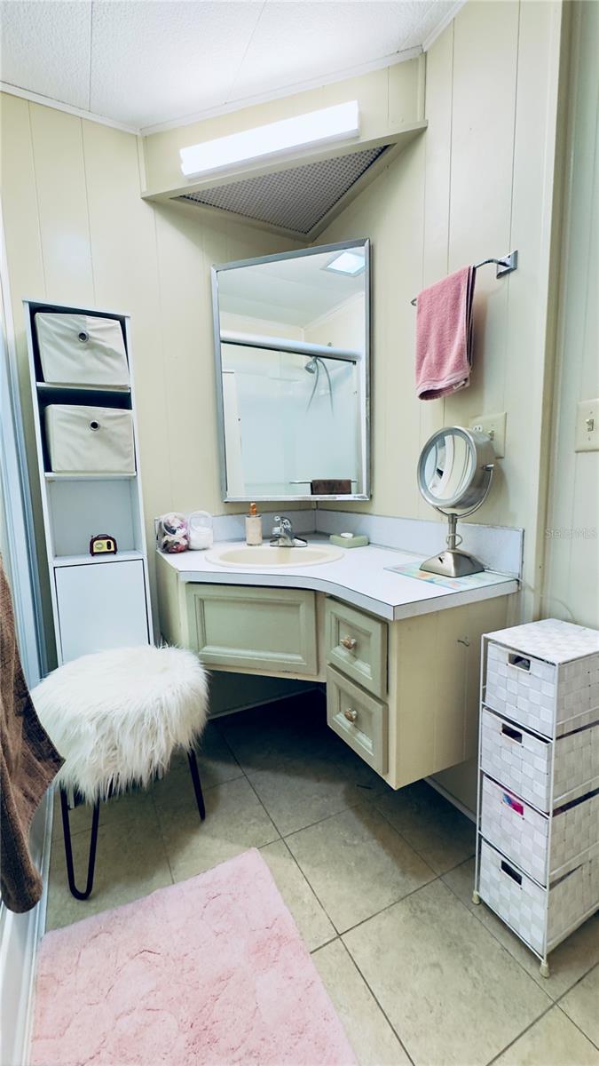 Image 19 of 54 For 553 Fleetwood Street