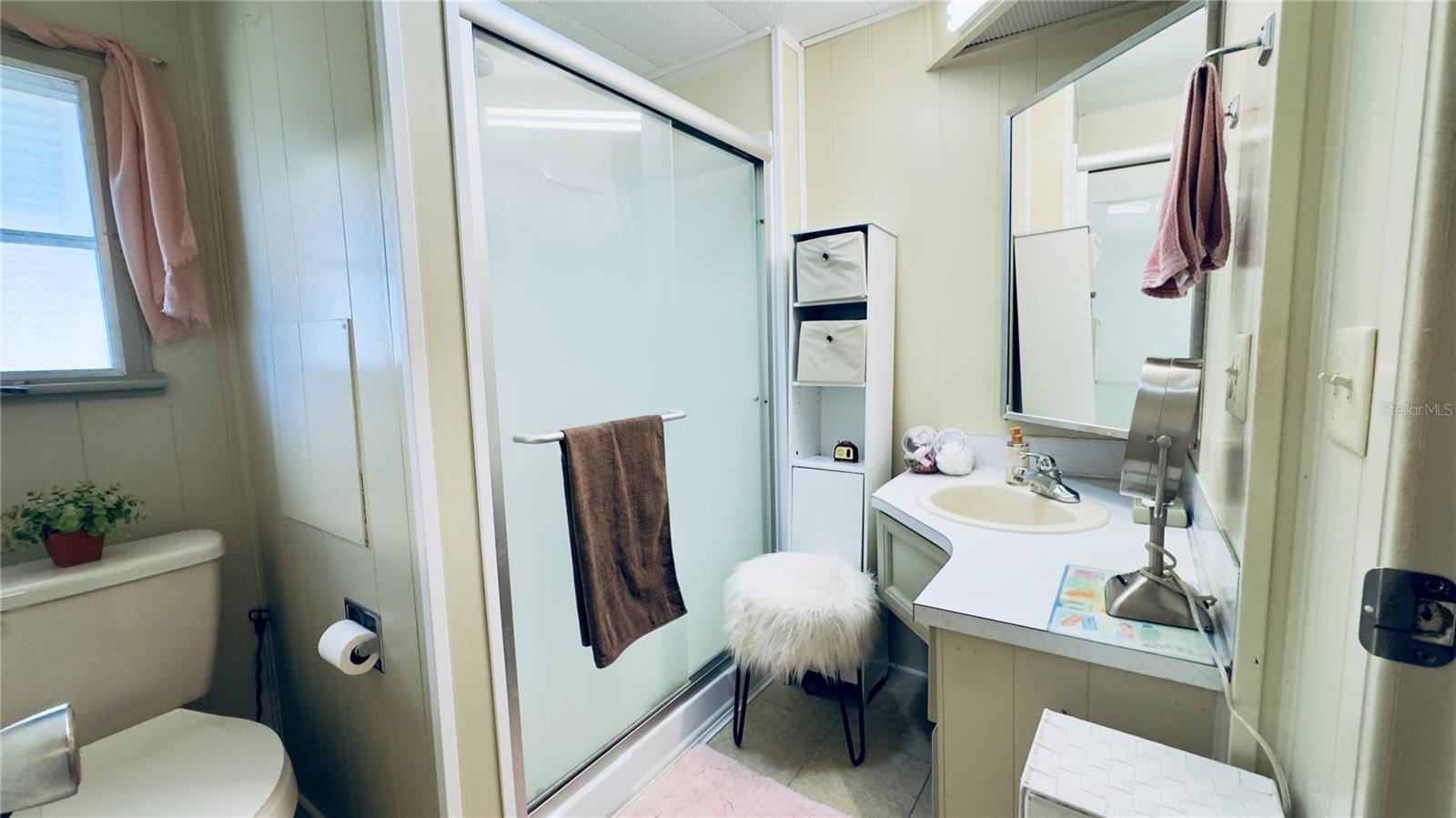 Image 20 of 54 For 553 Fleetwood Street