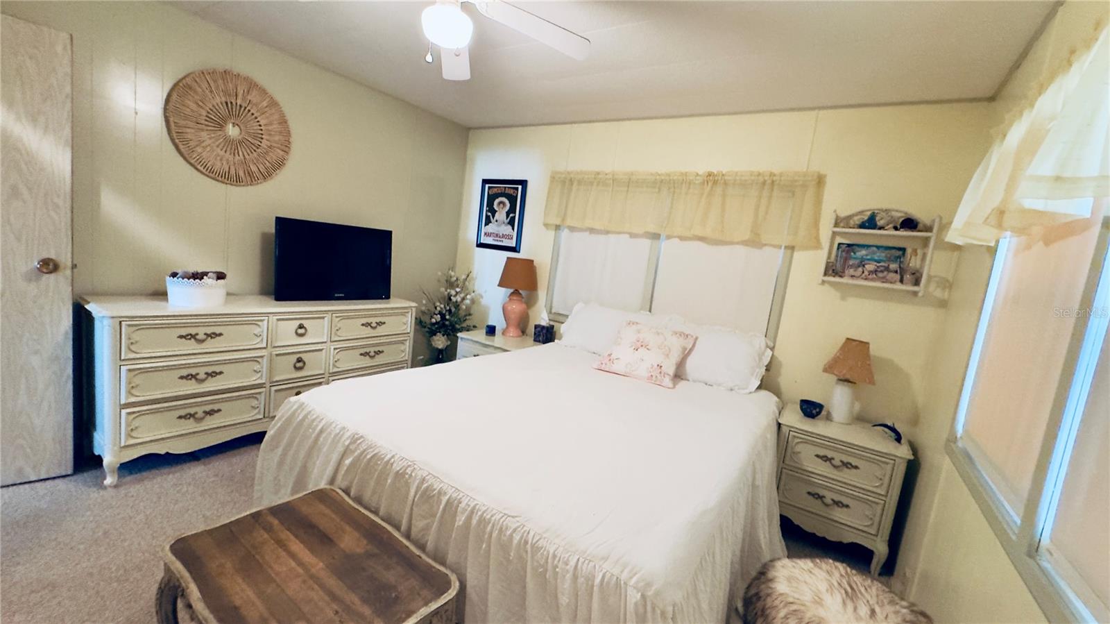 Image 21 of 54 For 553 Fleetwood Street