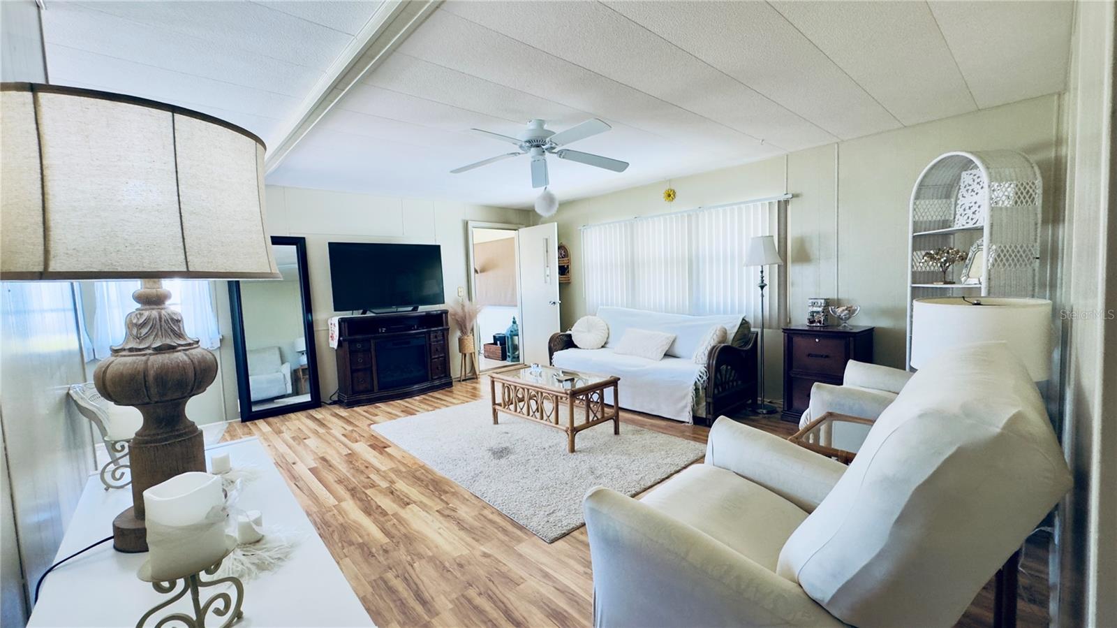 Image 5 of 54 For 553 Fleetwood Street