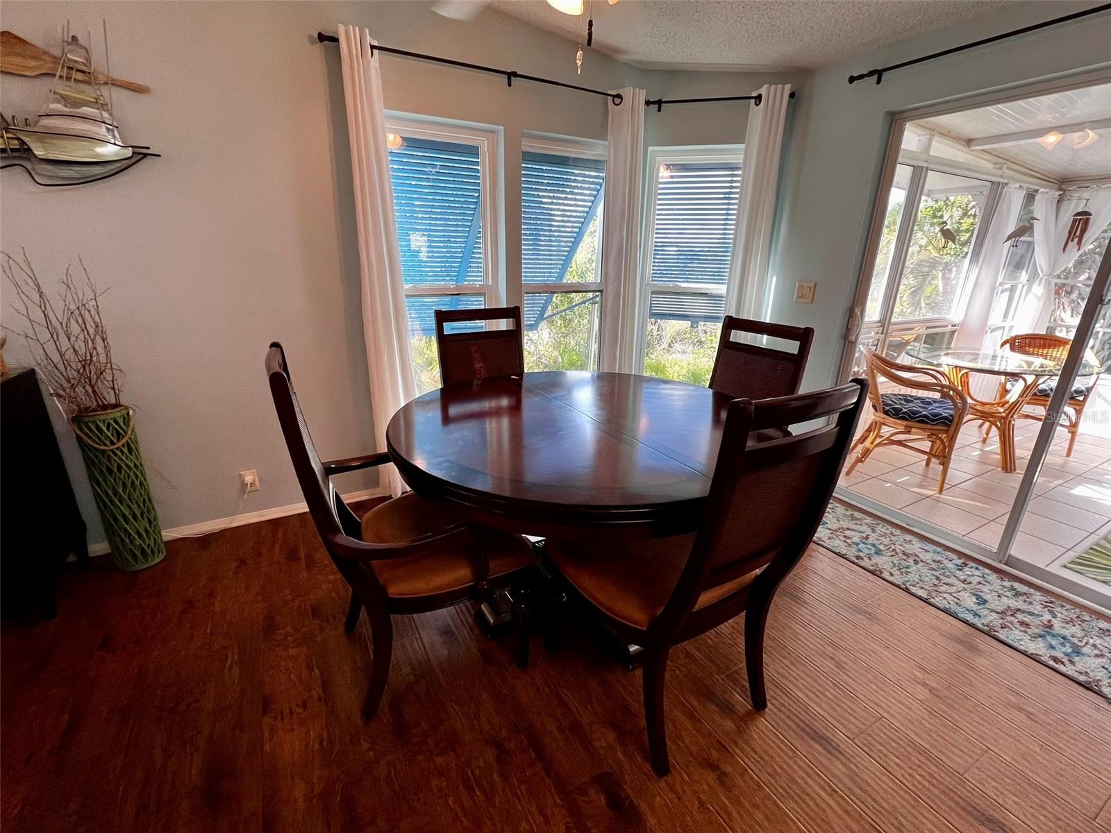 Image 10 of 29 For 701 Aqui Esta Boulevard #154