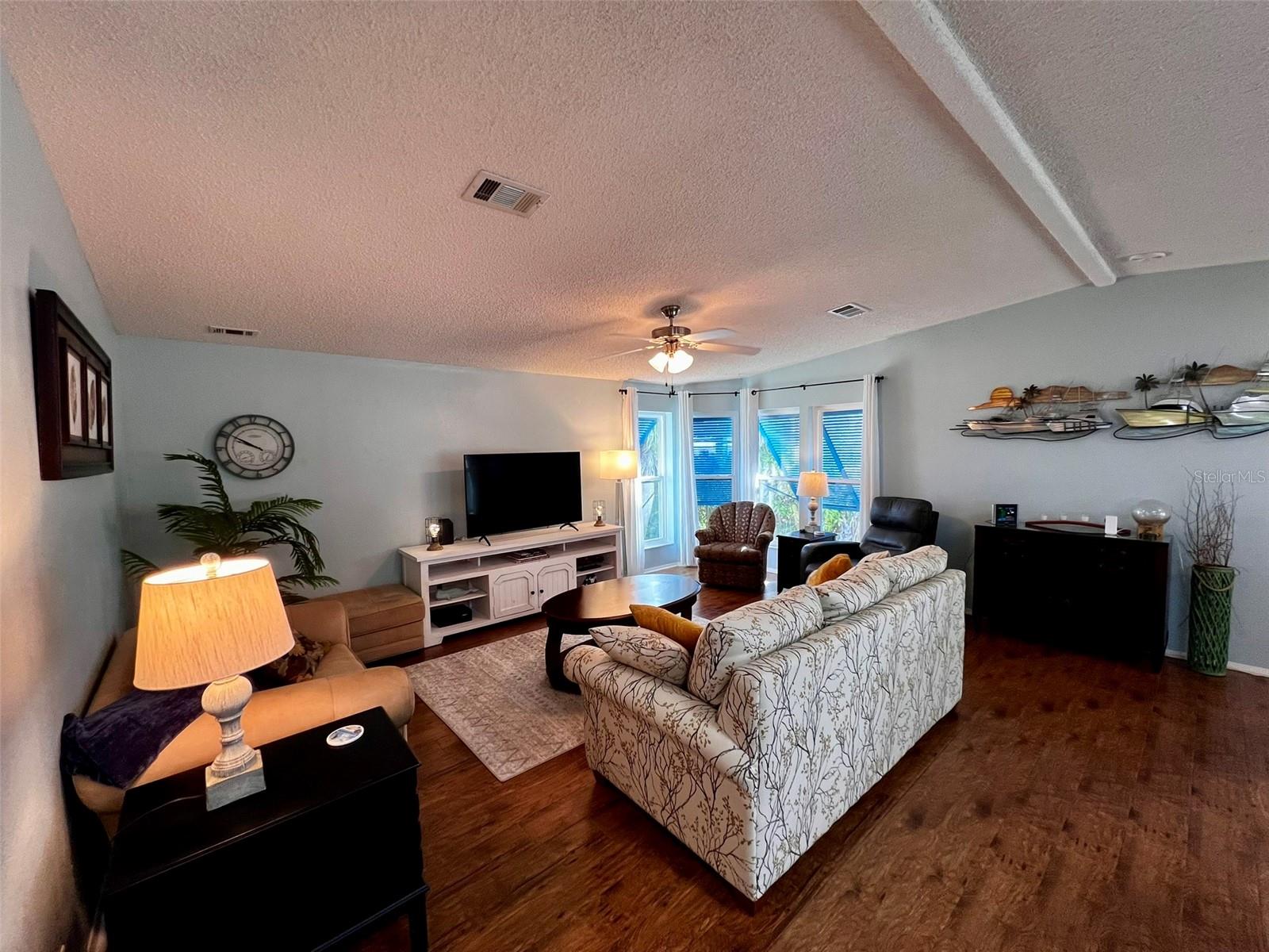 Image 9 of 29 For 701 Aqui Esta Boulevard #154