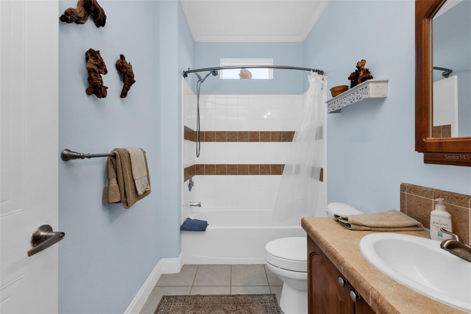 Image 23 of 68 For 7392 Swiss Boulevard