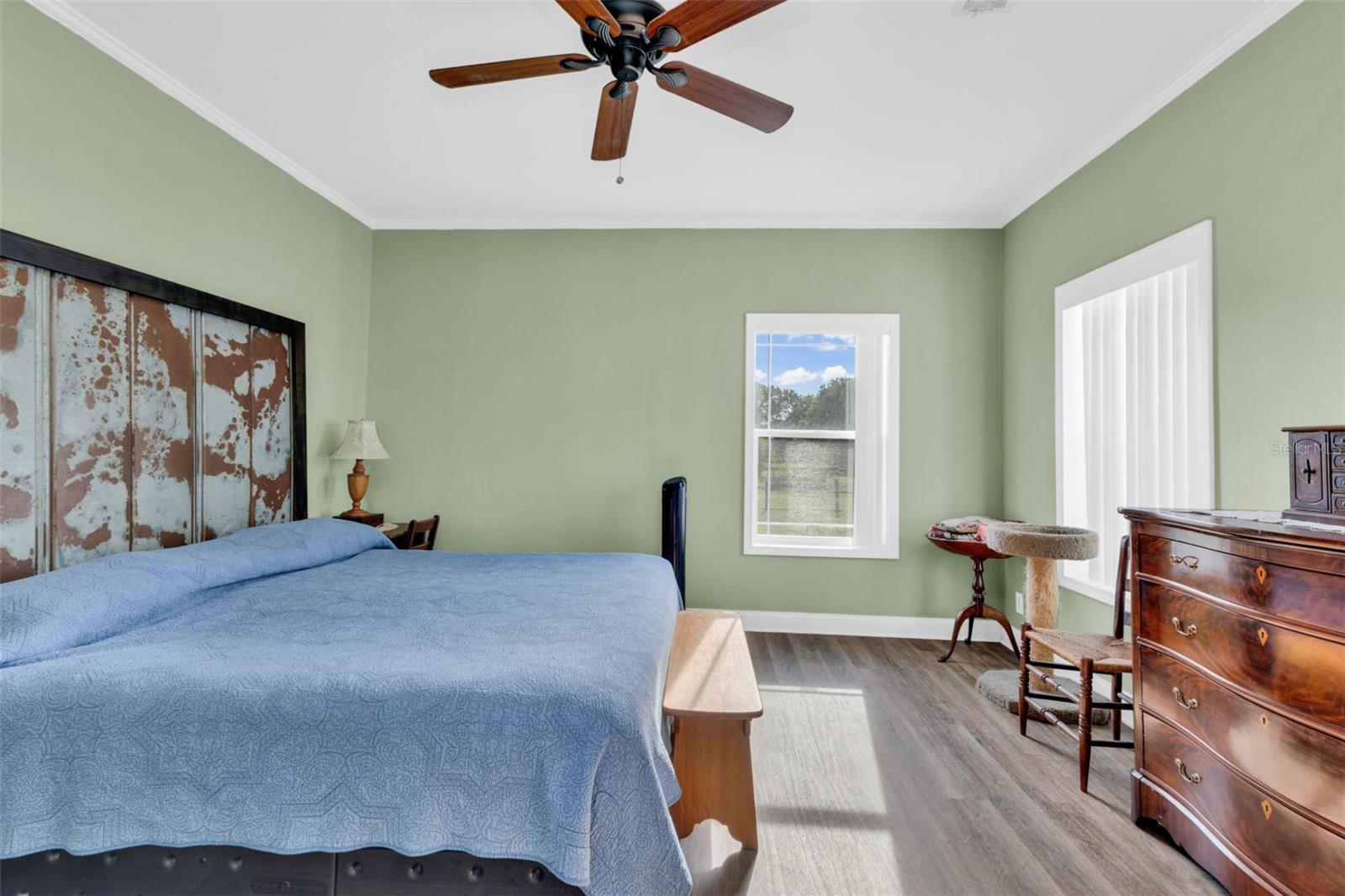 Image 27 of 68 For 7392 Swiss Boulevard