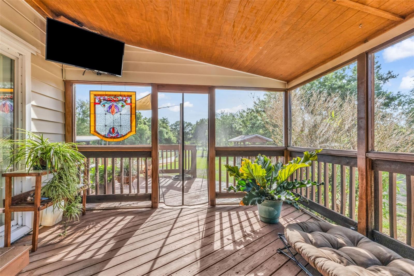 Image 35 of 68 For 7392 Swiss Boulevard