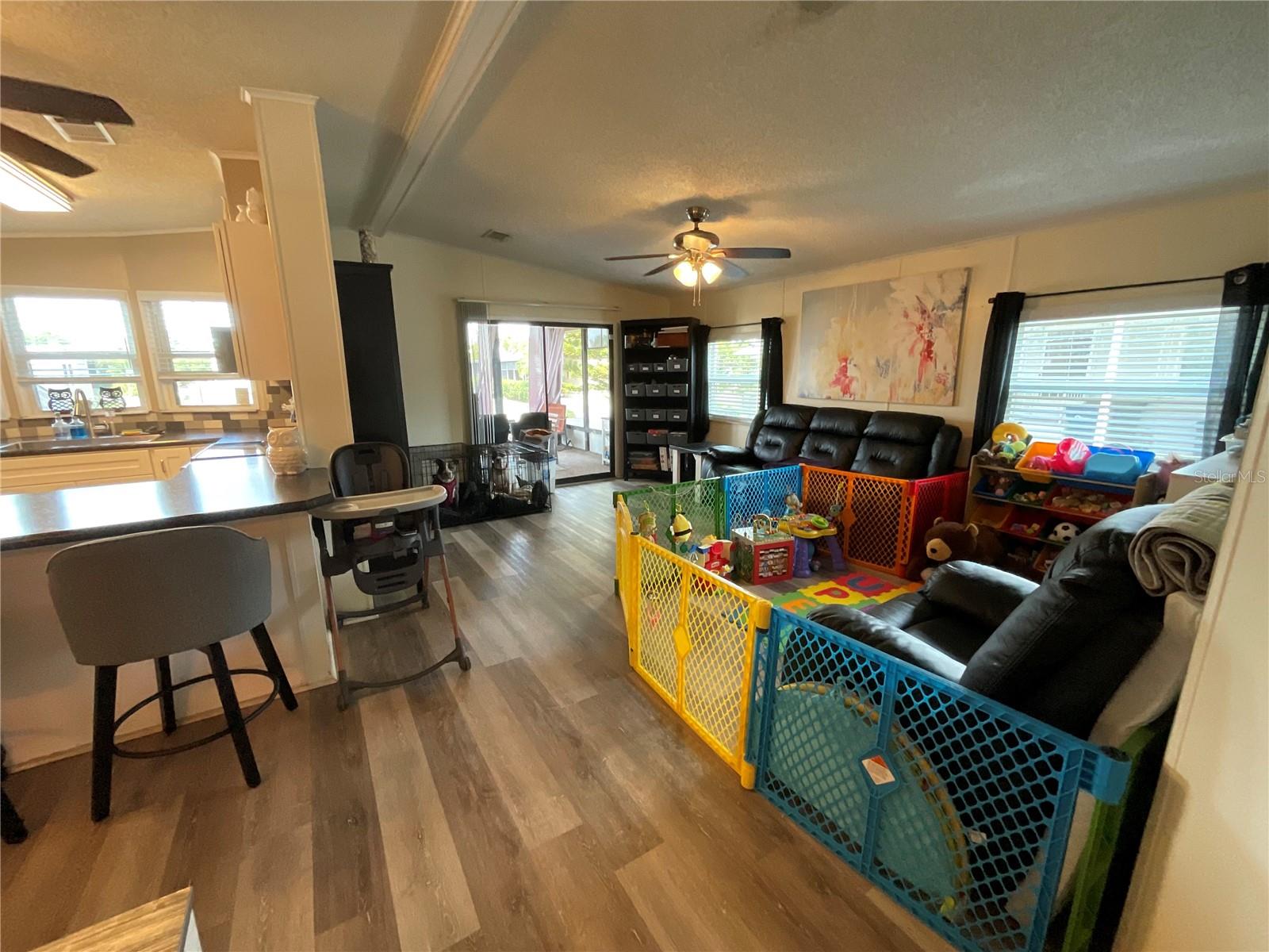 Image 18 of 45 For 6710 36th Avenue E 346