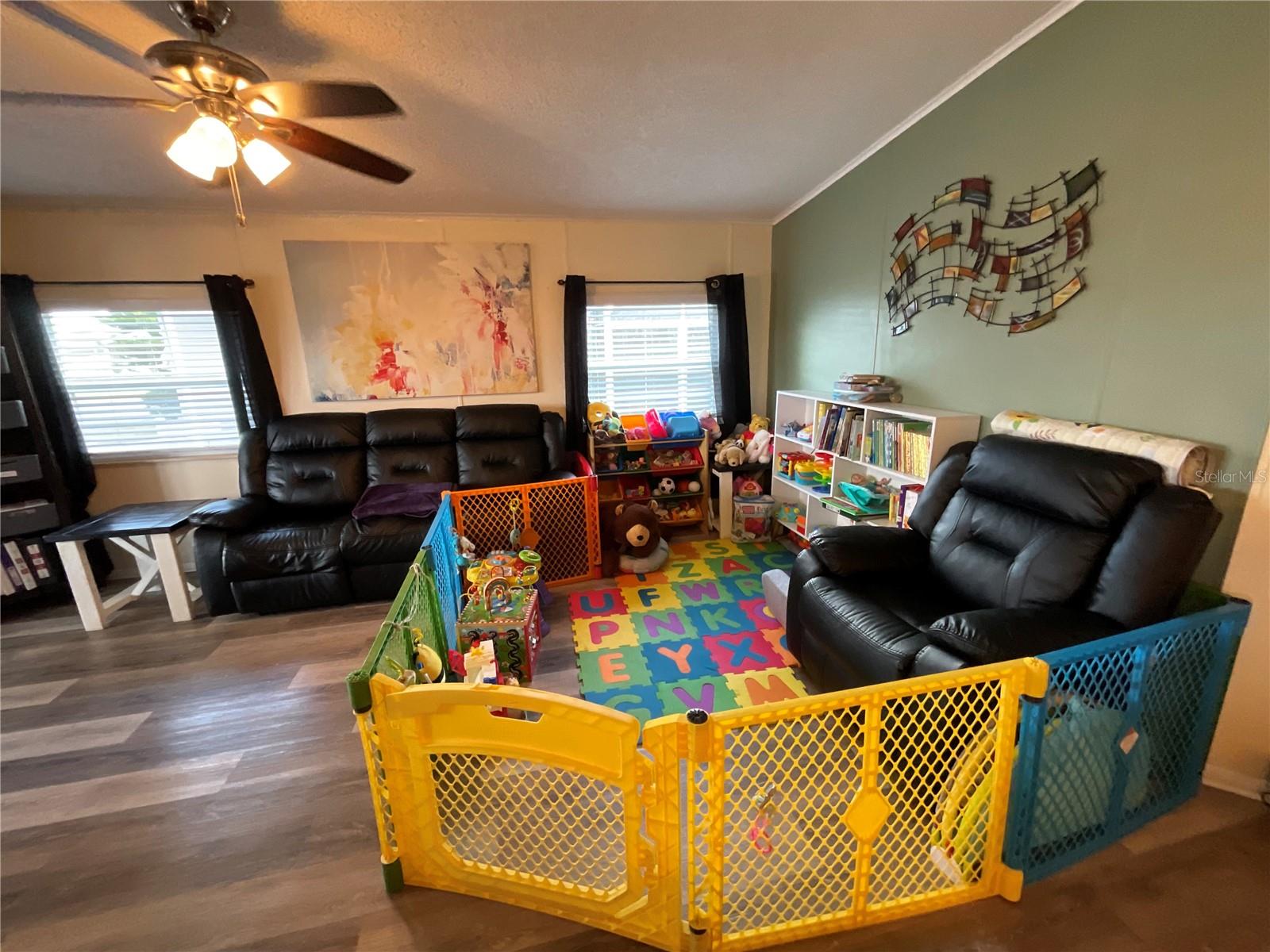 Image 19 of 45 For 6710 36th Avenue E 346