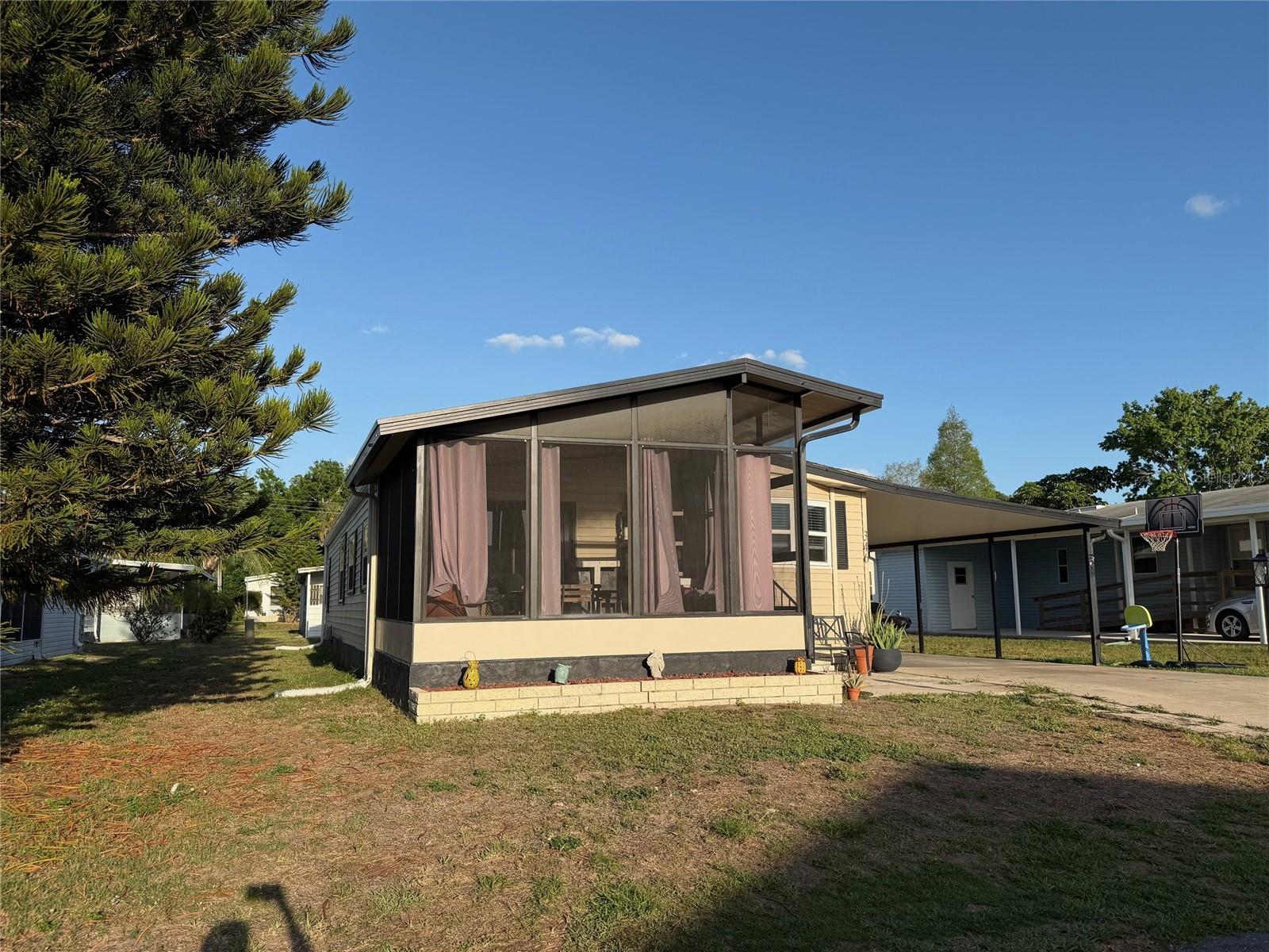 Image 5 of 45 For 6710 36th Avenue E 346