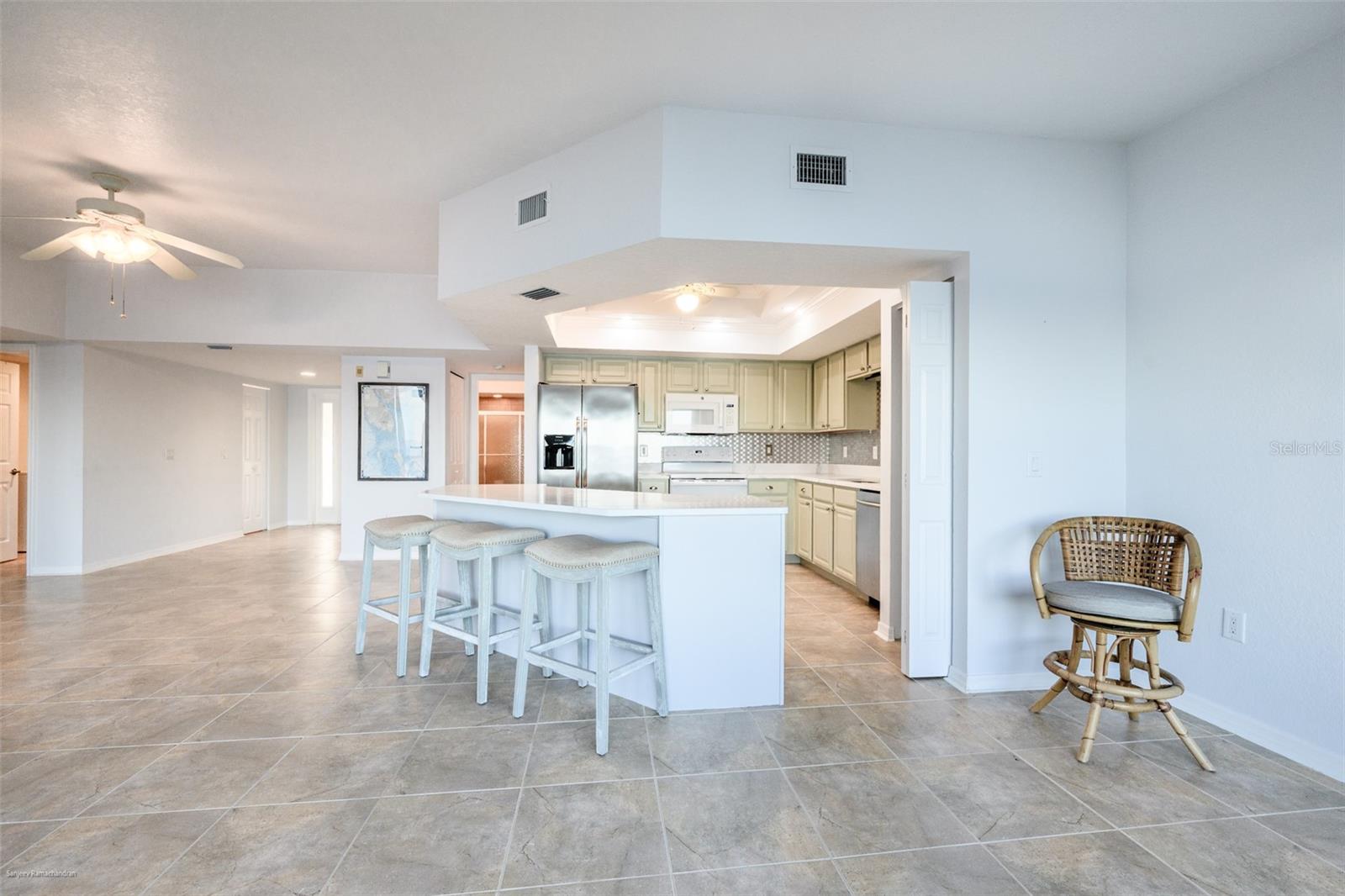 Image 18 of 46 For 101 Marion Court 133