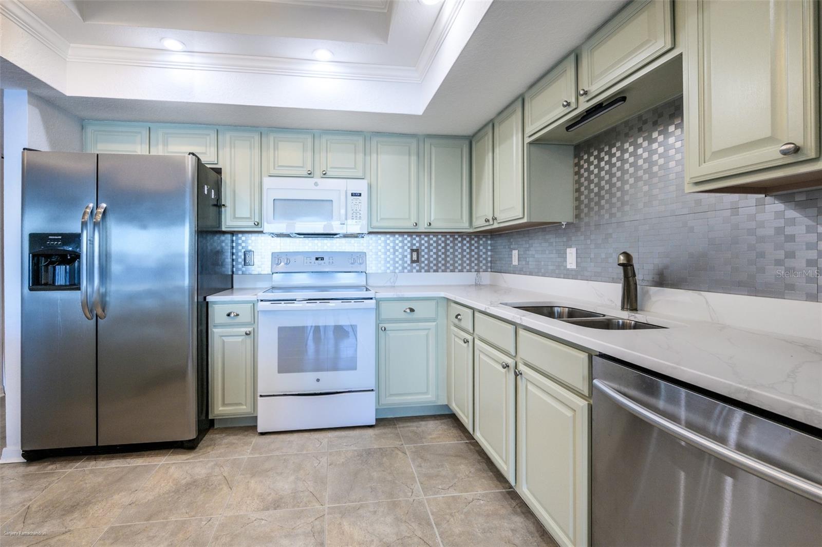 Image 19 of 46 For 101 Marion Court 133