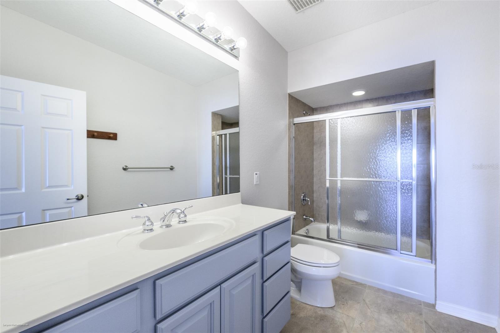 Image 39 of 46 For 101 Marion Court 133