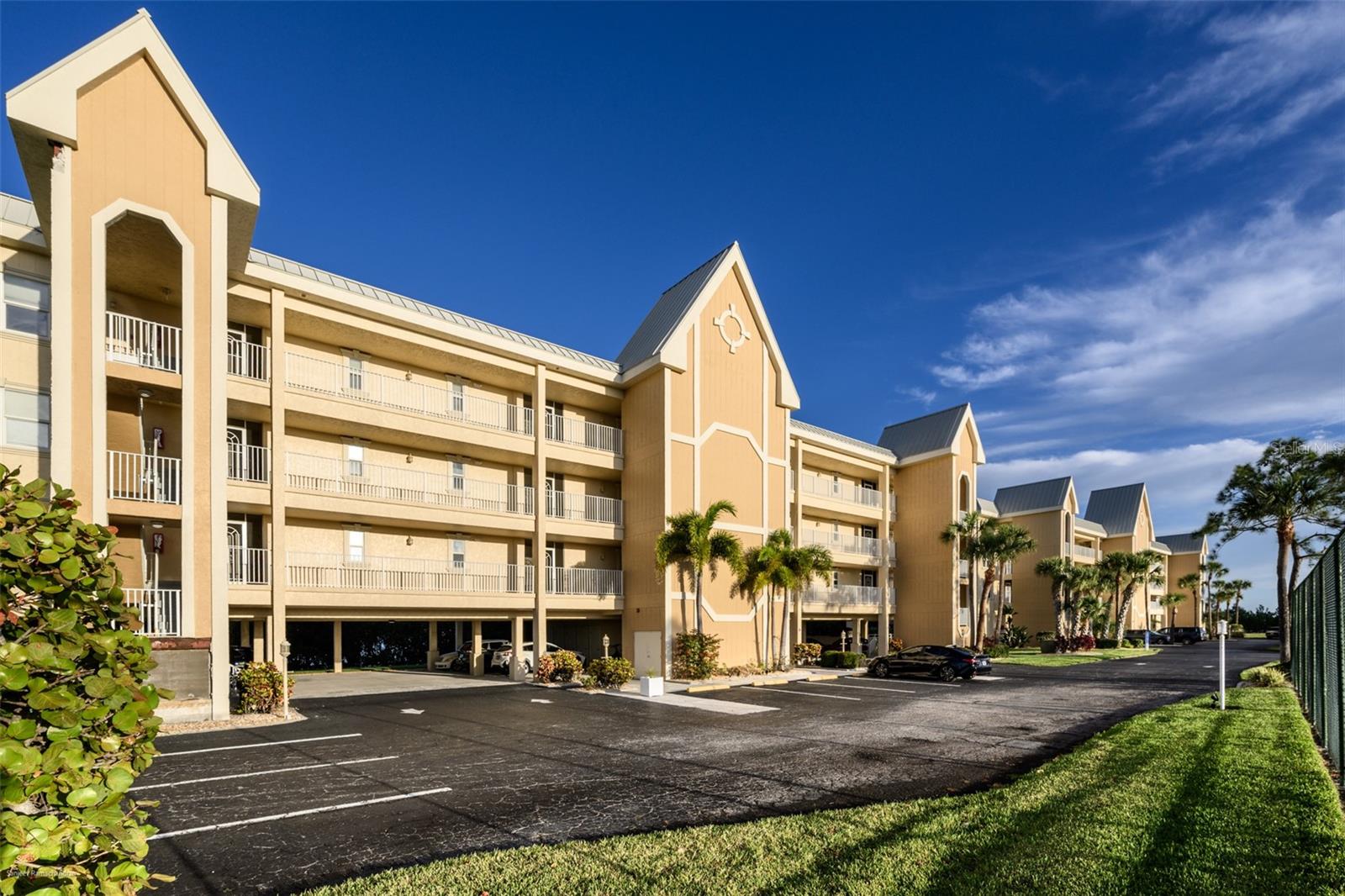 Image 44 of 46 For 101 Marion Court 133