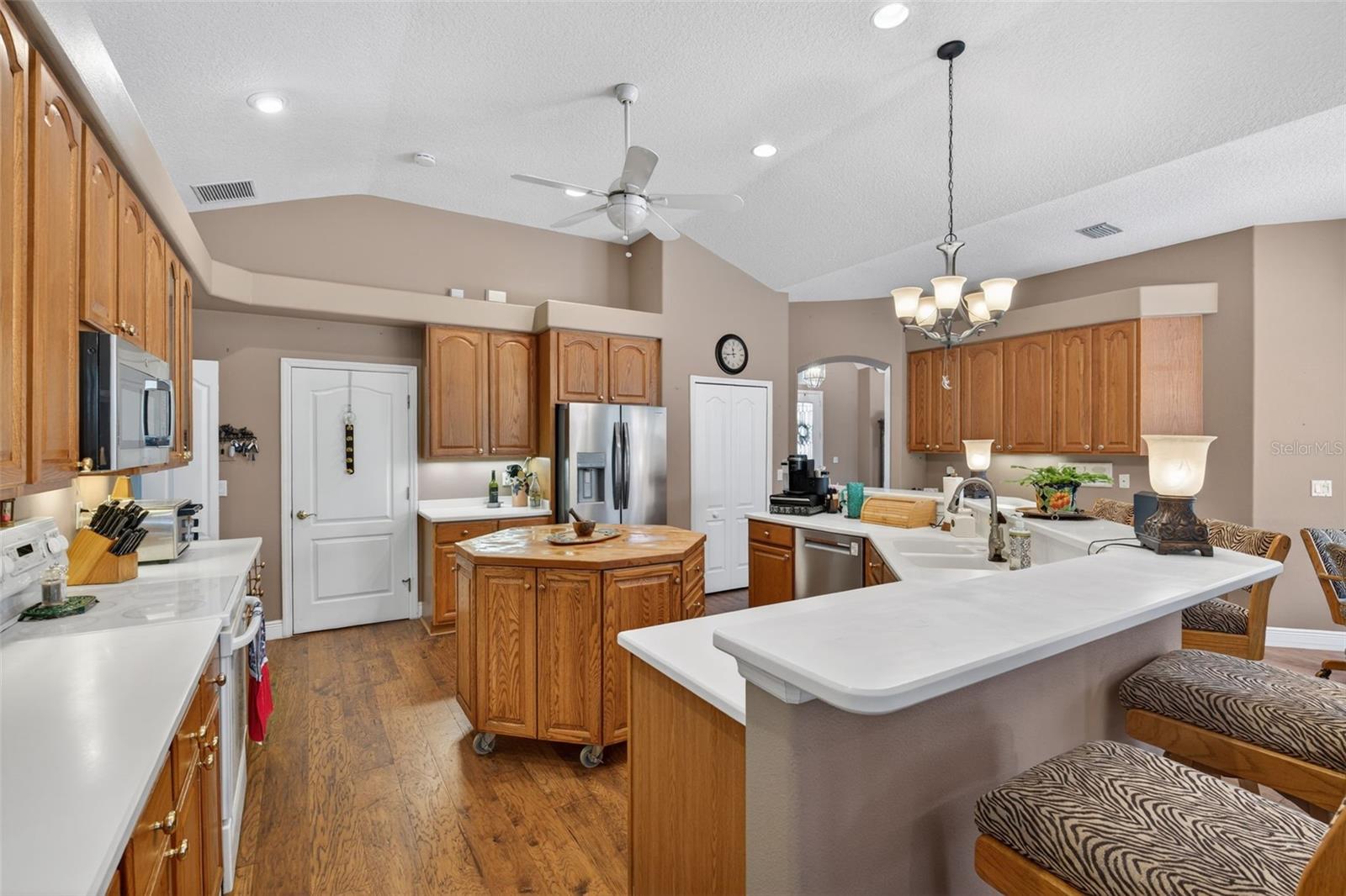 Image 21 of 60 For 4940 Bridgehampton Boulevard