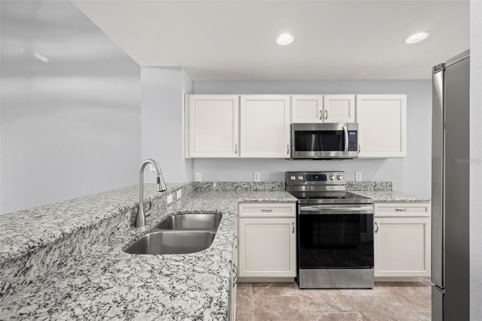 Image 10 of 54 For 5744 Sabal Trace Drive 201