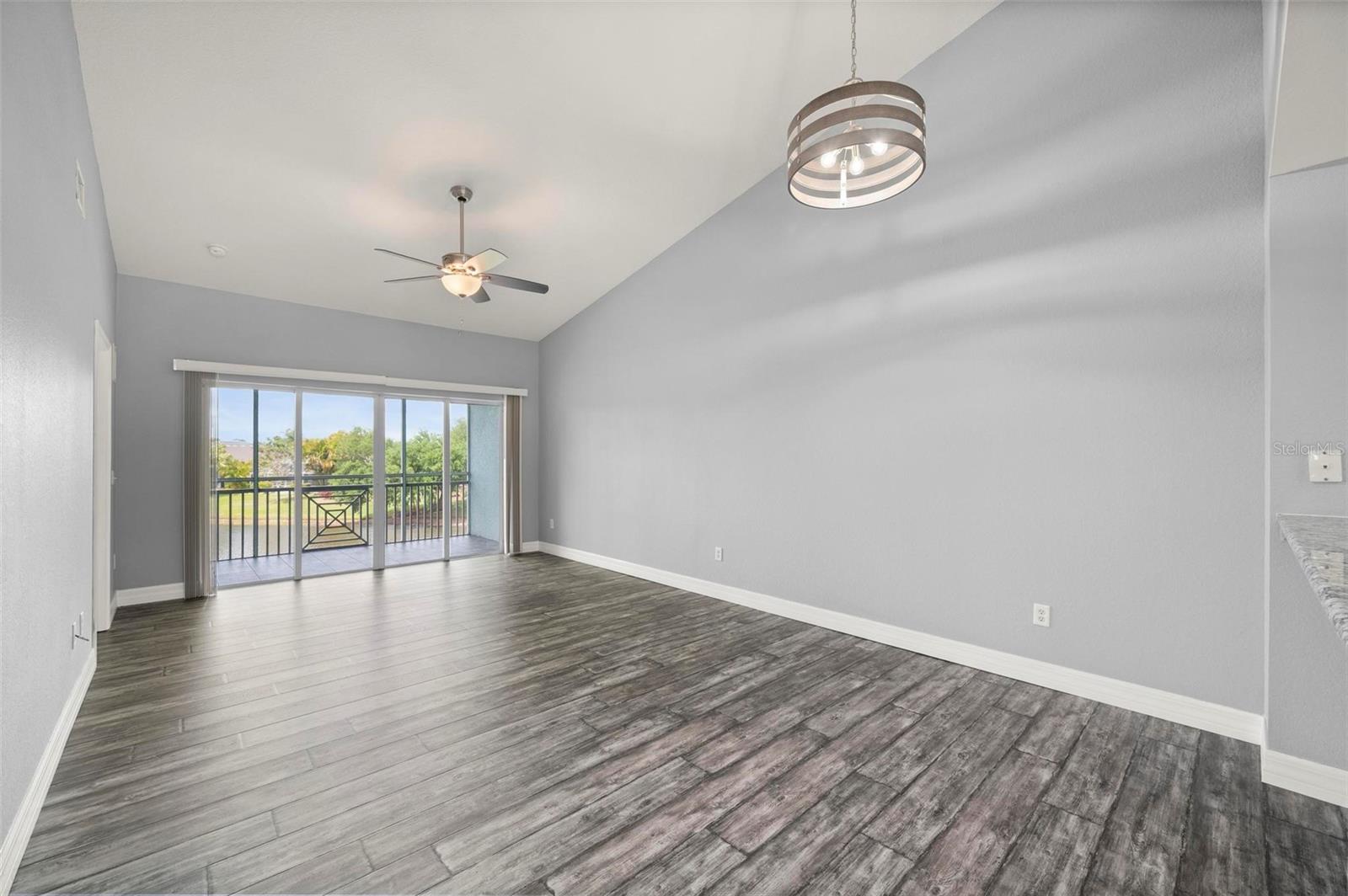 Image 15 of 54 For 5744 Sabal Trace Drive 201