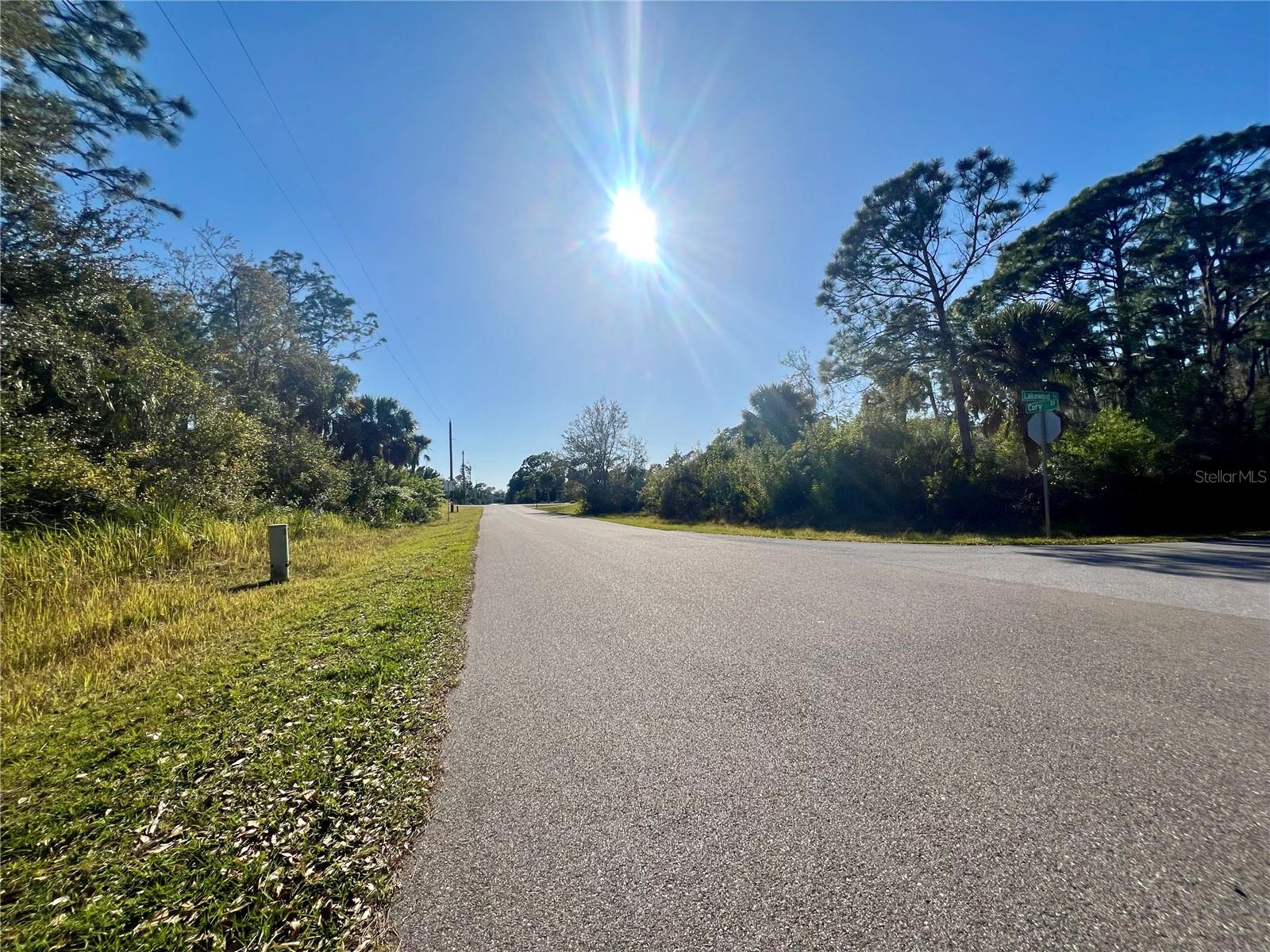 Image 4 of 4 For 492 Cory Street