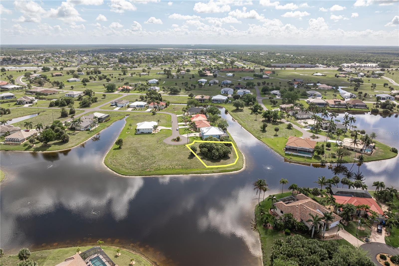 Image 12 of 16 For 16396 Nogales Court