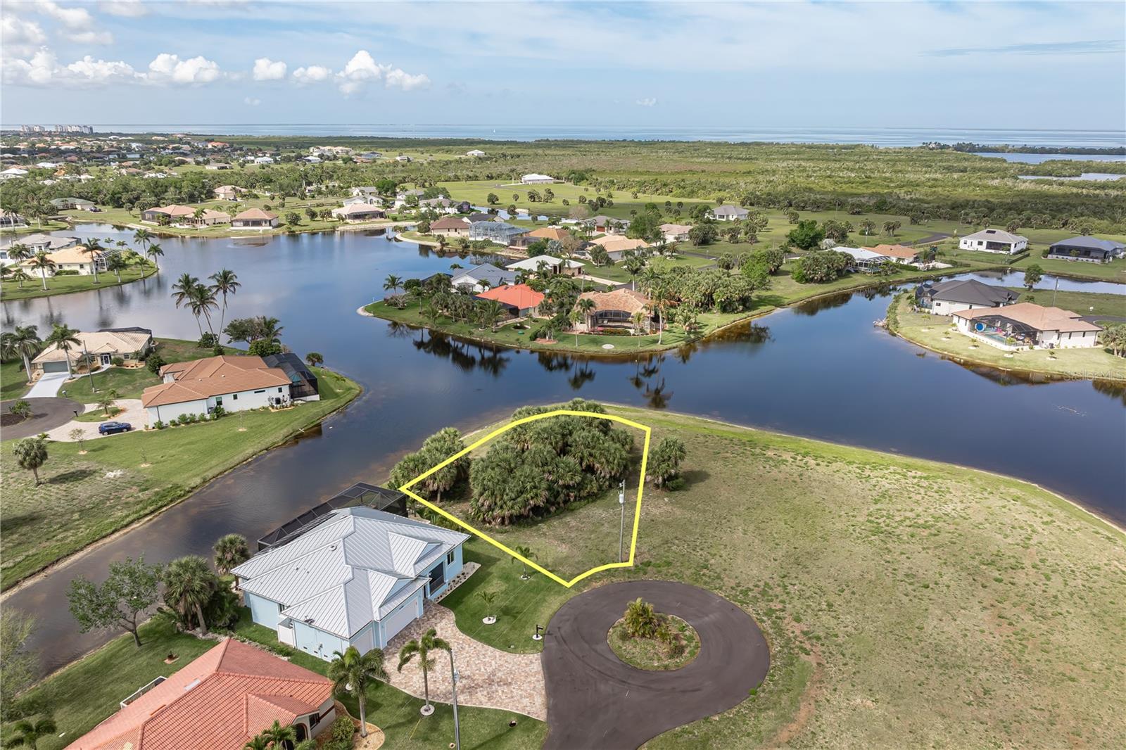 Image 5 of 16 For 16396 Nogales Court