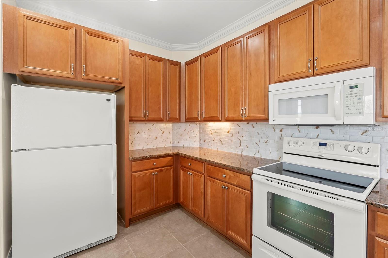 Image 9 of 35 For 16132 Badalona Drive