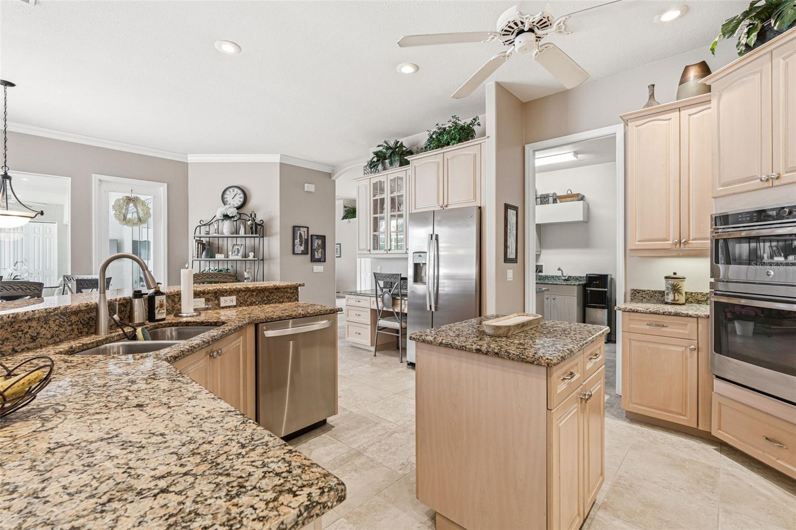 Image 12 of 62 For 23322 Duchess Avenue