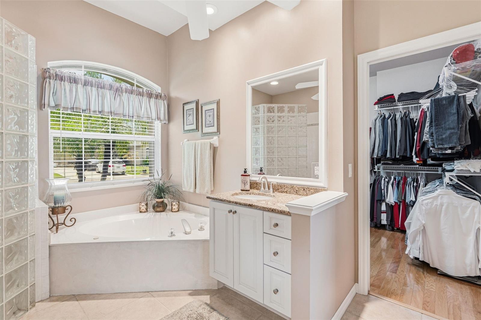 Image 32 of 62 For 23322 Duchess Avenue