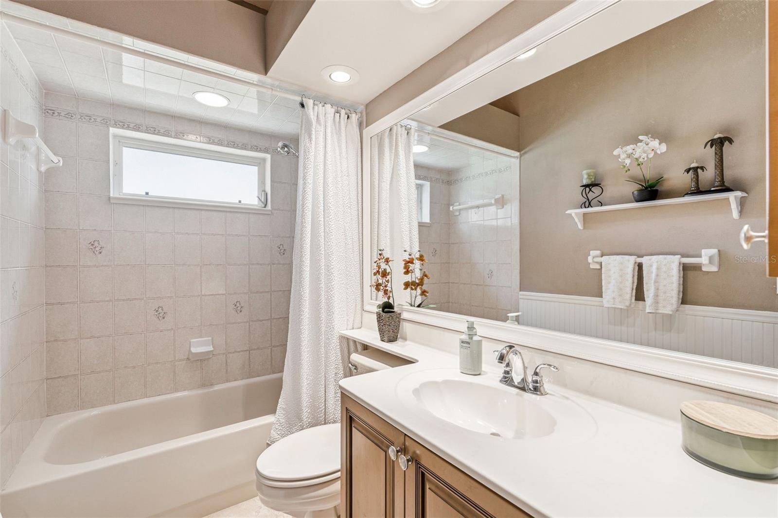 Image 36 of 62 For 23322 Duchess Avenue