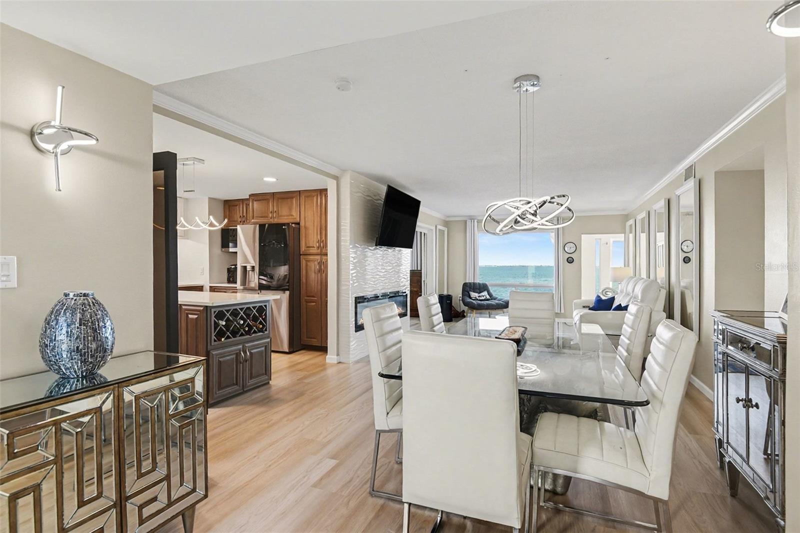 Image 12 of 51 For 1 Colony Point Drive A7