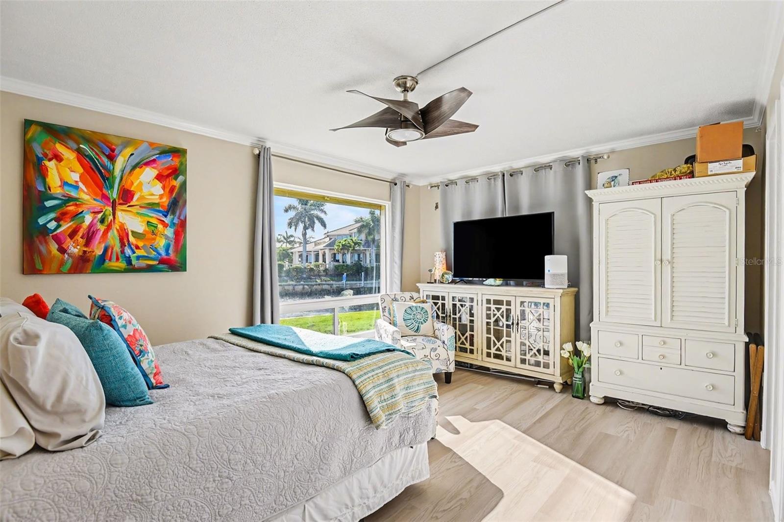 Image 25 of 51 For 1 Colony Point Drive A7